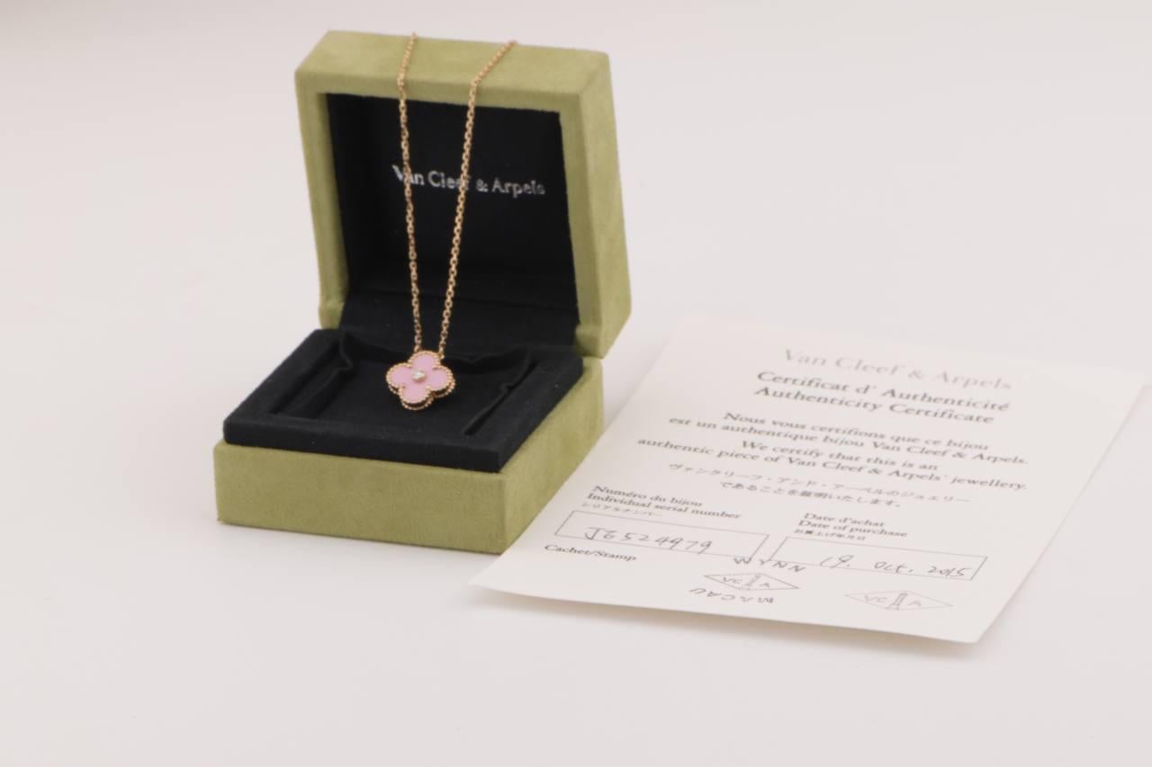 18k Rose Gold Limited Edition Alhambra Diamond And Pink Porcelain Necklace was released in 2015 Christmas as the holiday pendant. VCA doesn't create this version anymore, truly collective piece!

Dandelion Antiques Code:  AT-0972
Brand:  Van Cleef &