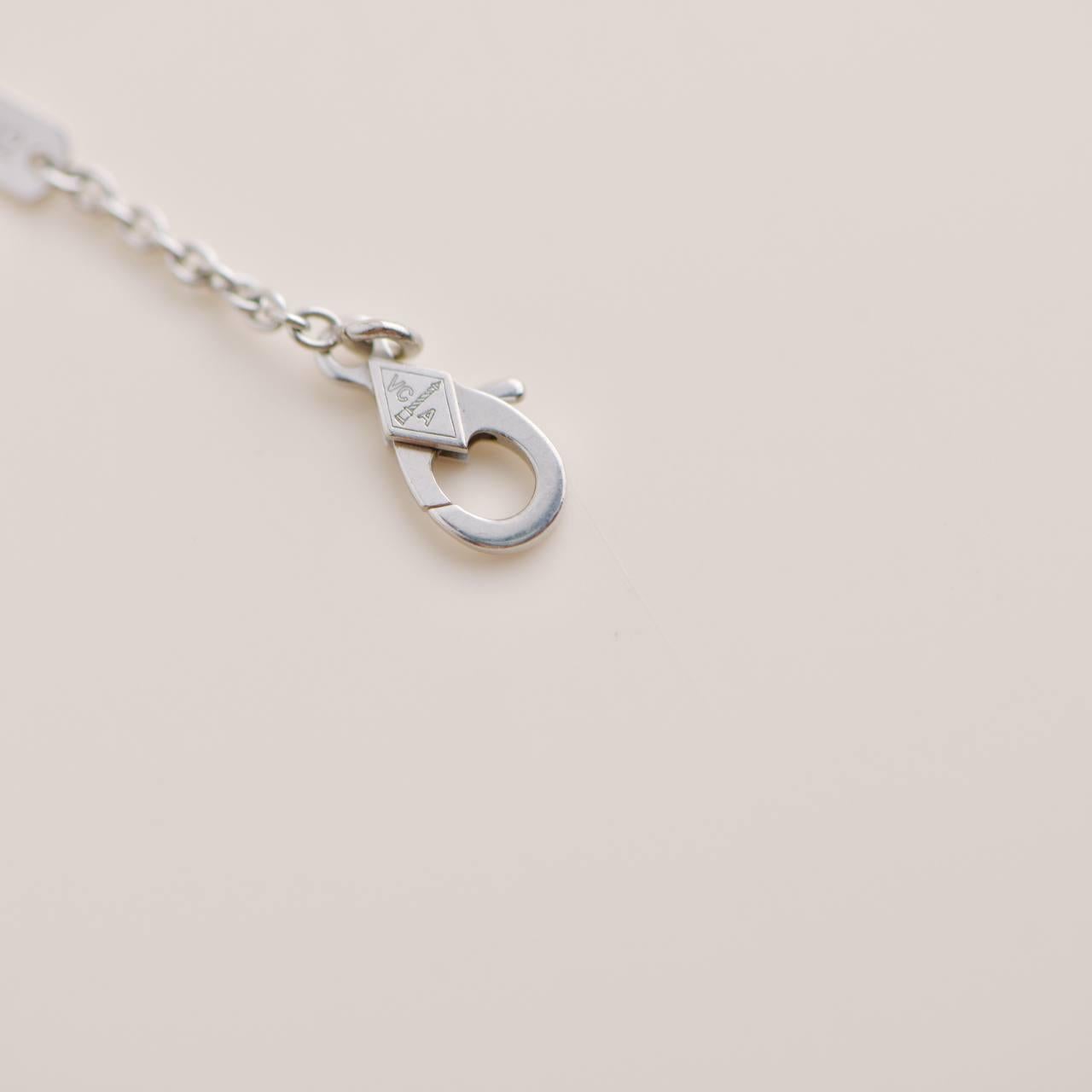 Van Cleef & Arpels Diamant-Halskette mit reinem Anhänger im Zustand „Hervorragend“ im Angebot in Banbury, GB