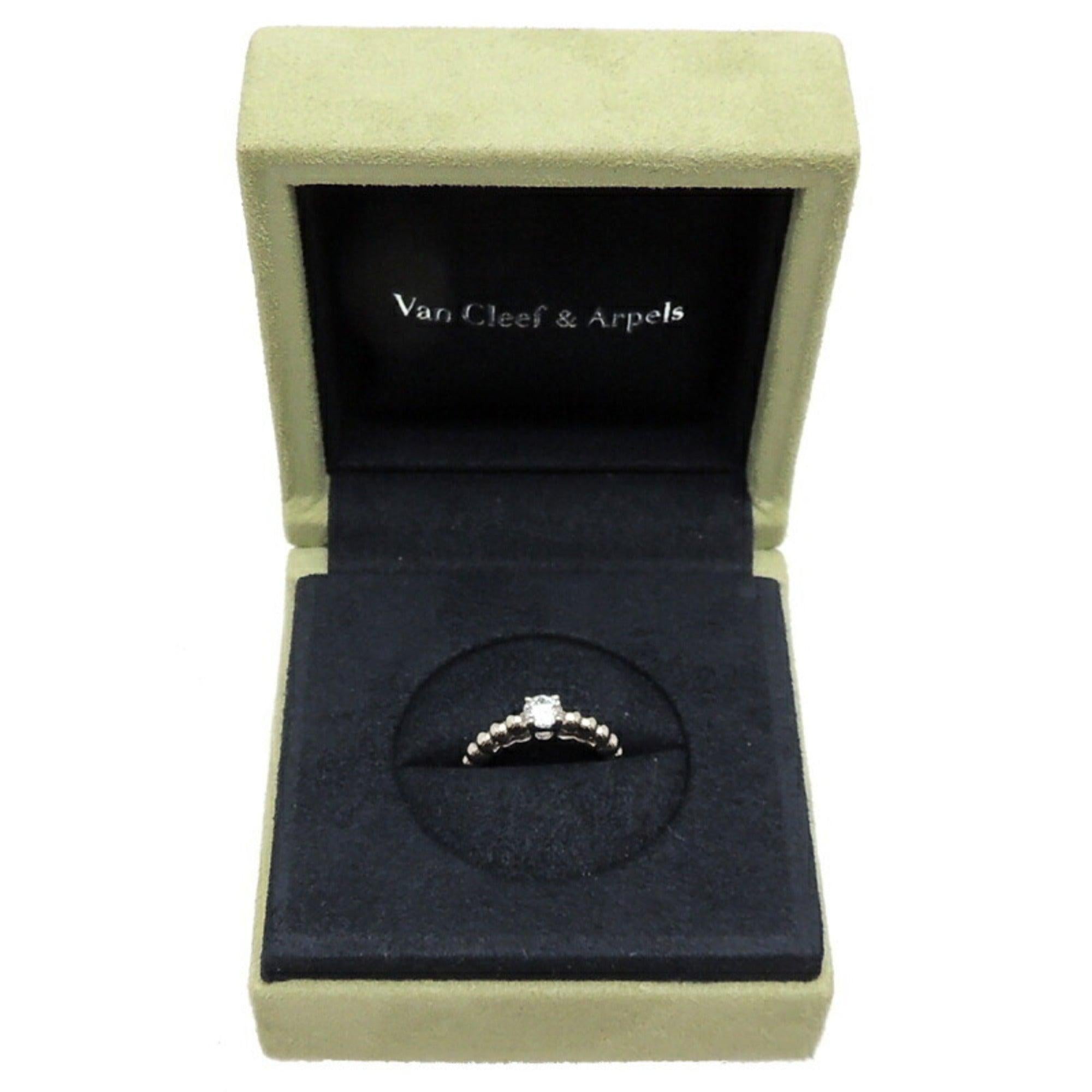 Van Cleef & Arpels Diamond Ring in 18K White Gold For Sale 2