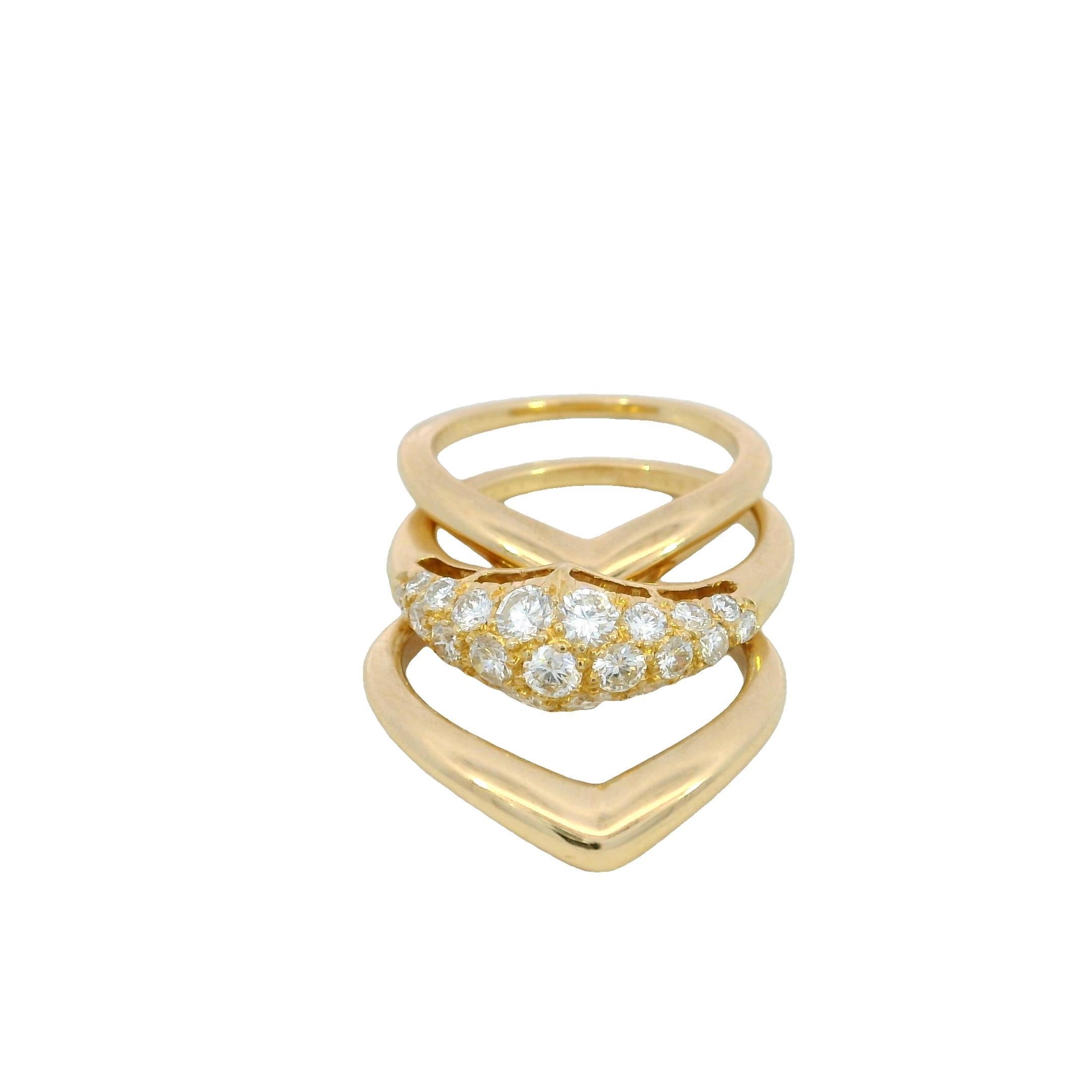 Van Cleef & Arpels Diamond Ring Three Piece Set 18K Yellow Gold Size 5.5 (Rundschliff) im Angebot
