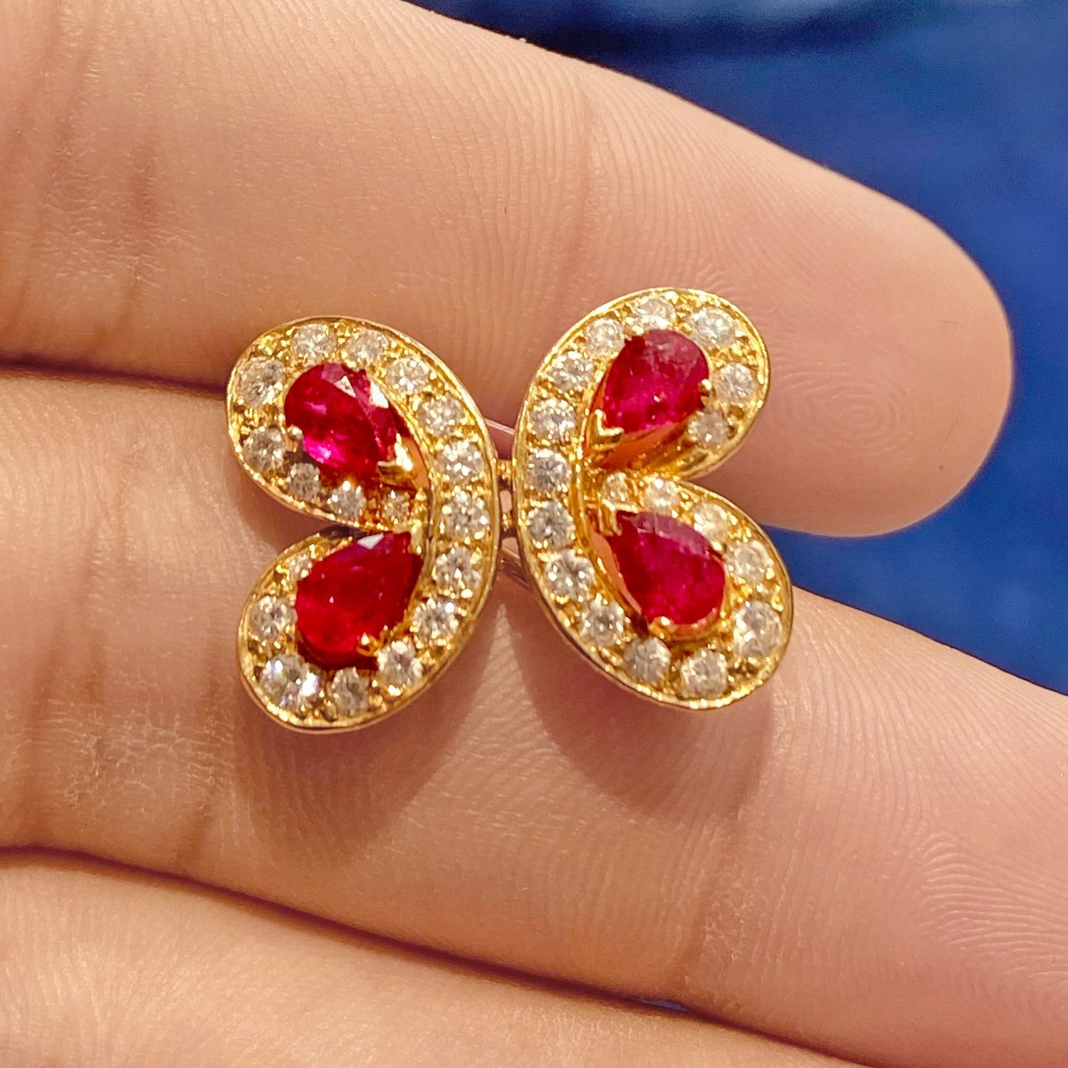 VAN CLEEF & ARPELS Broche mariposa diamante rubí en Excelente estado para la venta en New York, NY