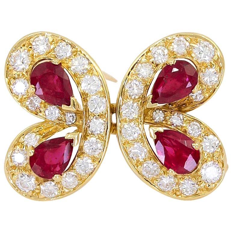 Van Cleef & Arpels Diamond Ruby Yellow Gold Butterfly Brooch For Sale