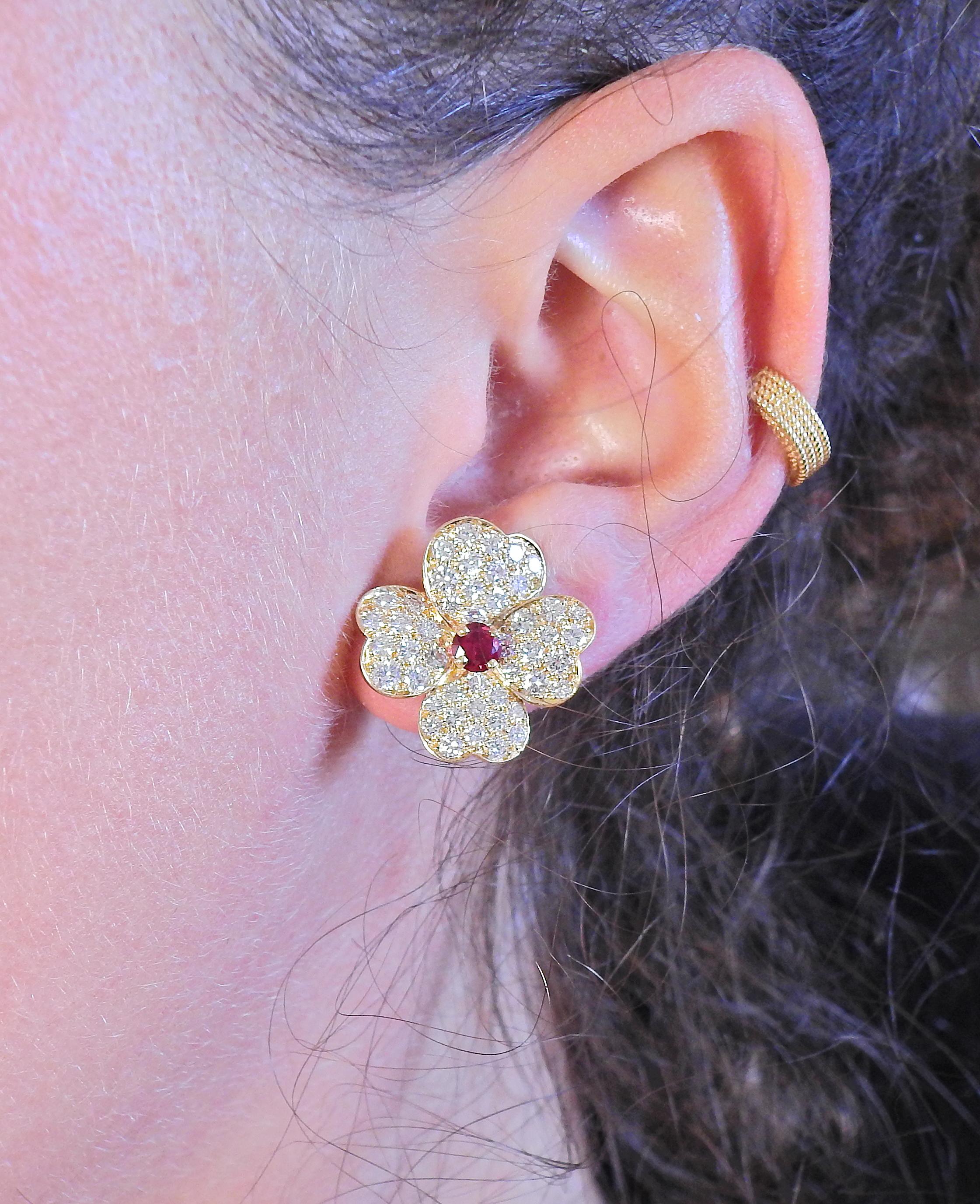 Women's Van Cleef & Arpels Diamond Ruby Gold Flower Earrings