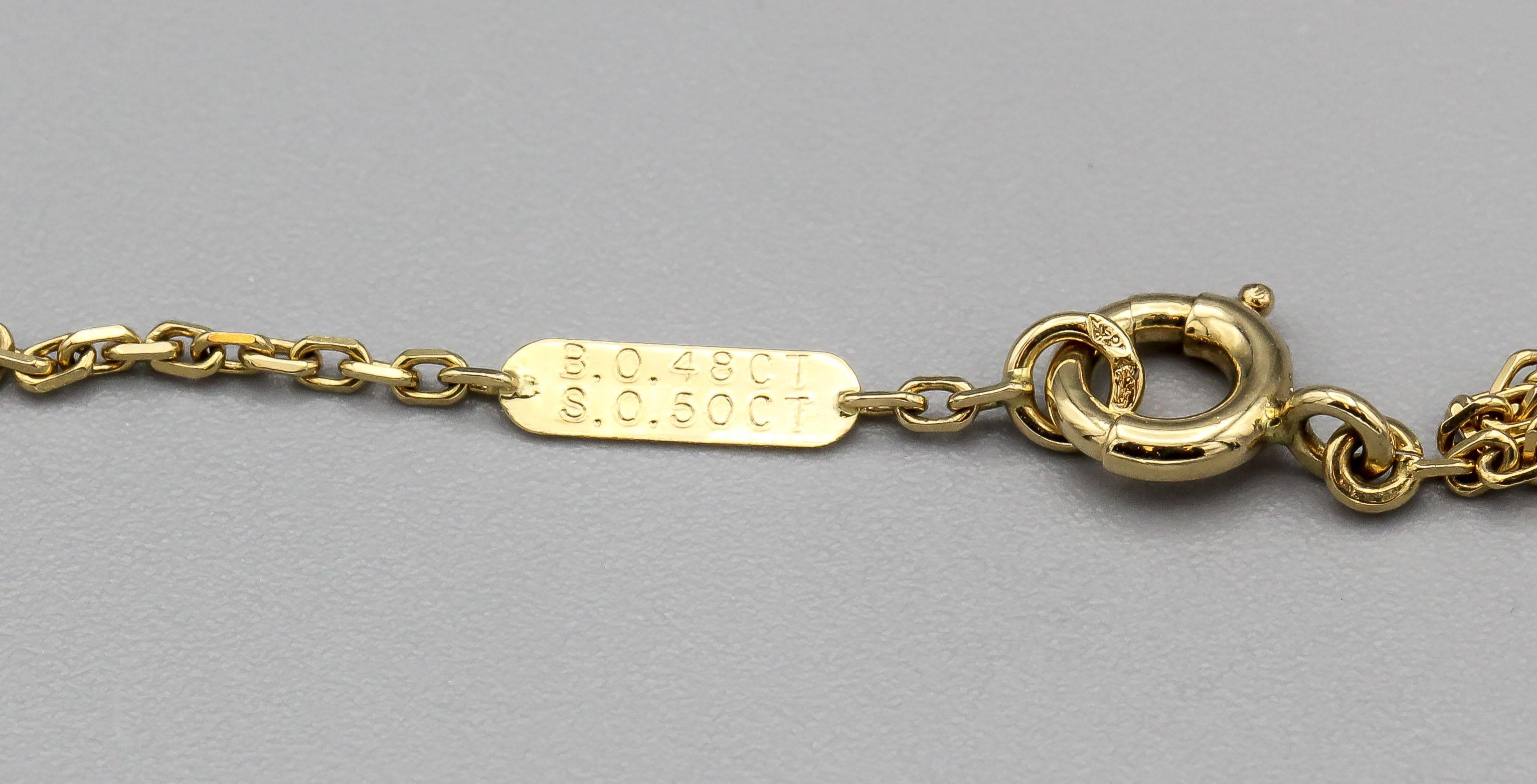 Van Cleef & Arpels Diamant-Saphir-Halskette mit Blumenanhänger aus 18 Karat Gelbgold mit Diamant im Angebot 1
