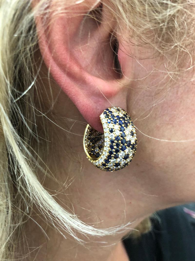 Van Cleef & Arpels Vintage Diamond Sapphire Gold Earrings In Good Condition For Sale In New York, NY