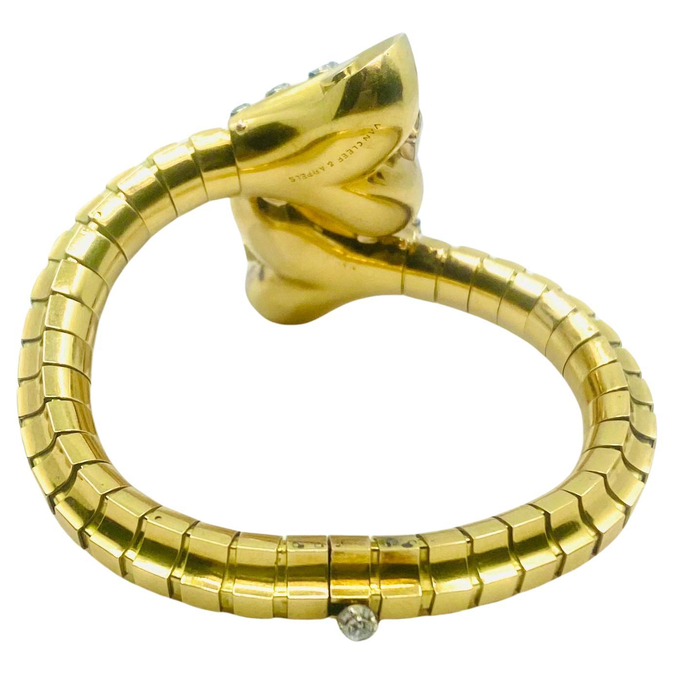 Van Cleef & Arpels - Bracciale a serpente in oro con diamanti e zaffiri in vendita 4