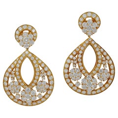 Van Cleef & Arpels Vintage Original Diamond Snowflakes Yellow Gold Earrings