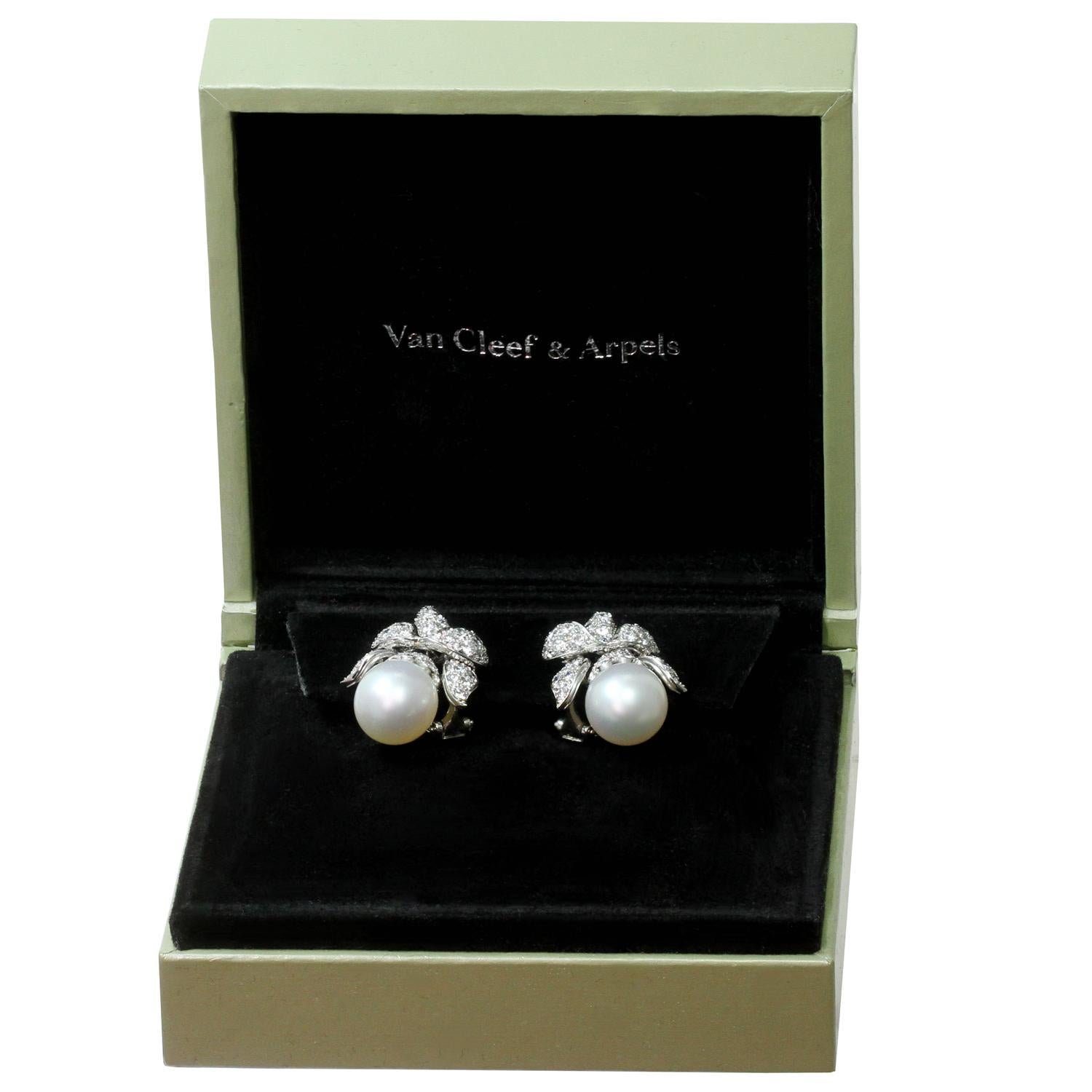 Van Cleef & Arpels Diamond South Sea Pearl Platinum Clip-On Earrings In Excellent Condition In New York, NY
