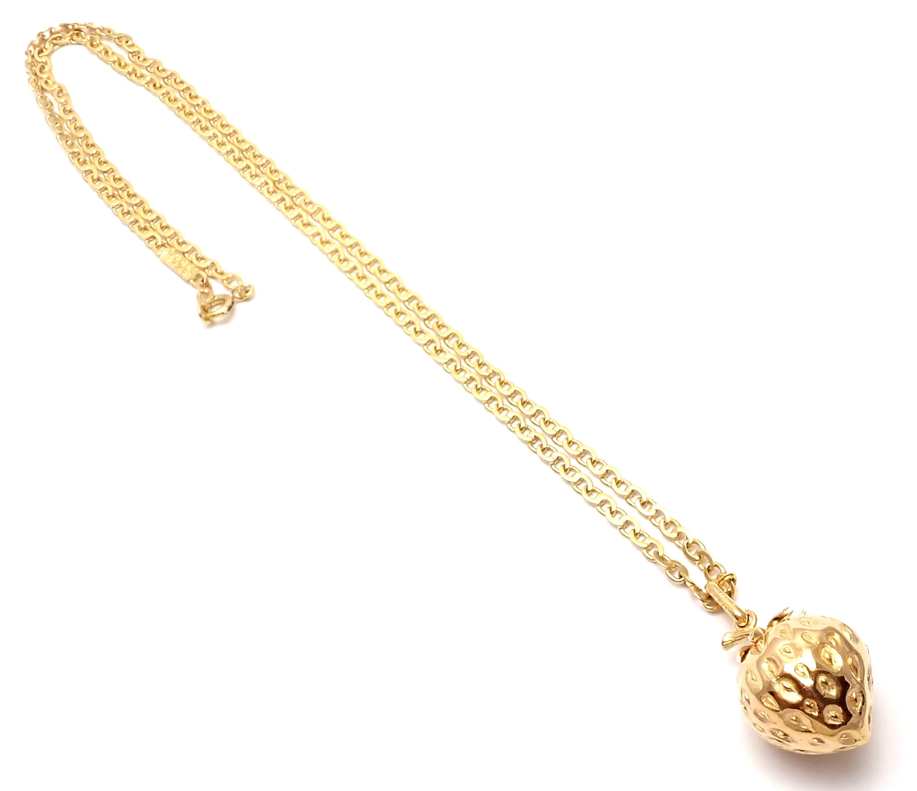 Van Cleef & Arpels Diamond Strawberry Yellow Gold Pendant Necklace 1