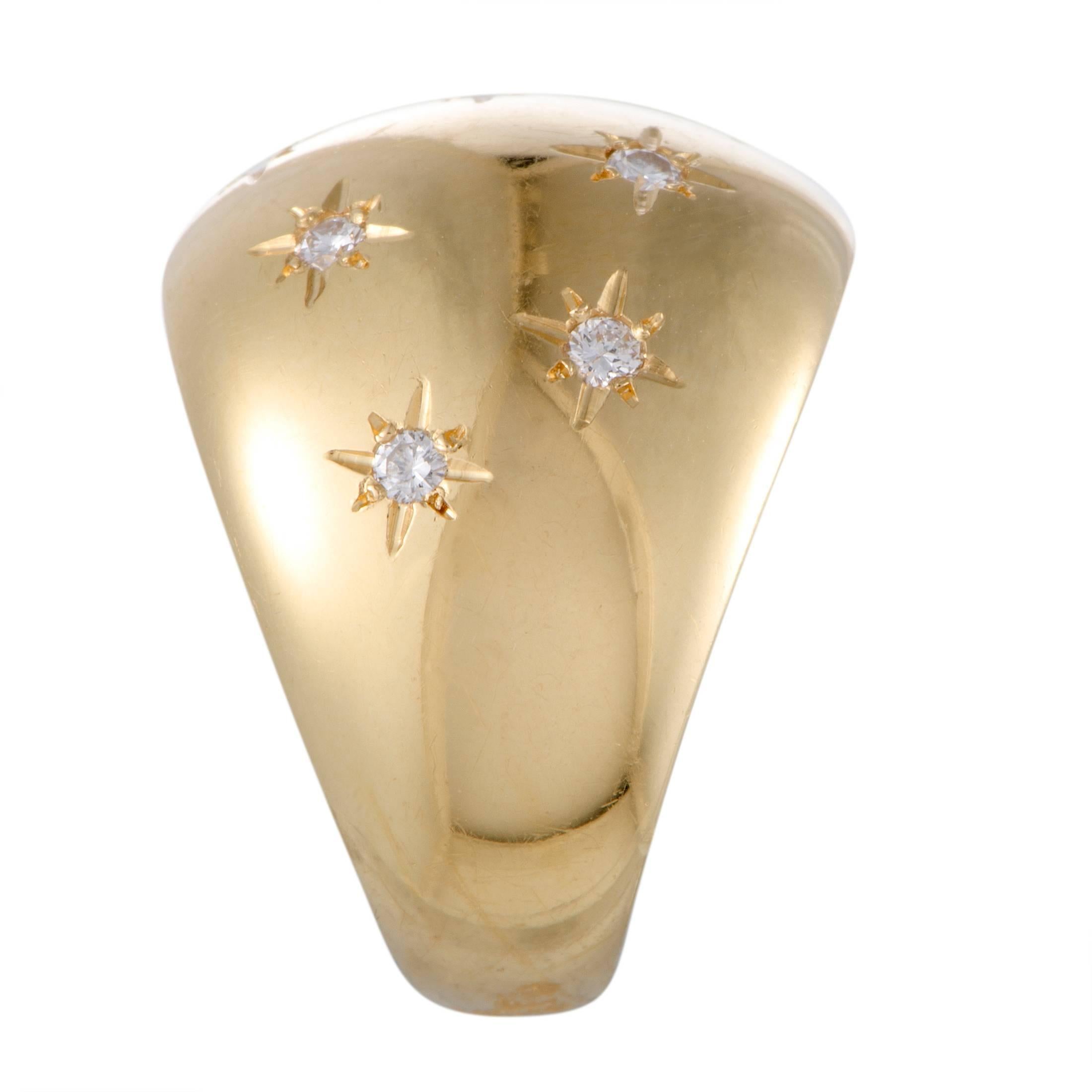 Round Cut Van Cleef & Arpels Diamond Studded Gold Band Ring