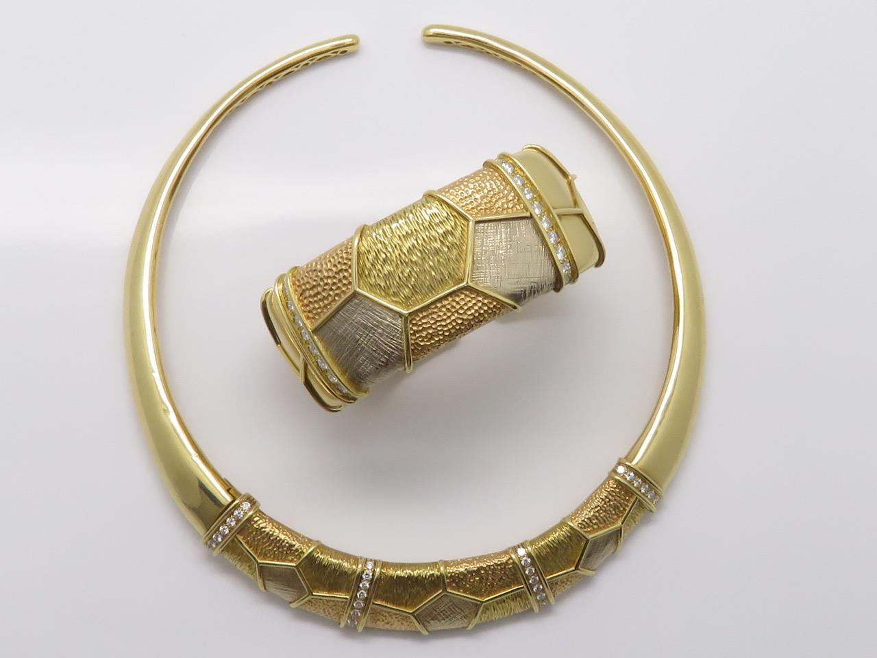 French Cut Van Cleef & Arpels Diamond Three Gold Necklace-Bracelet