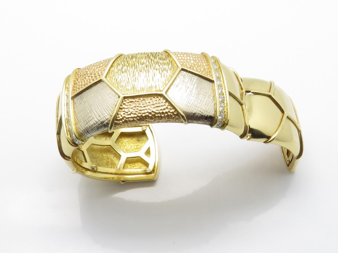 Van Cleef & Arpels Diamond Three Gold Necklace-Bracelet 3