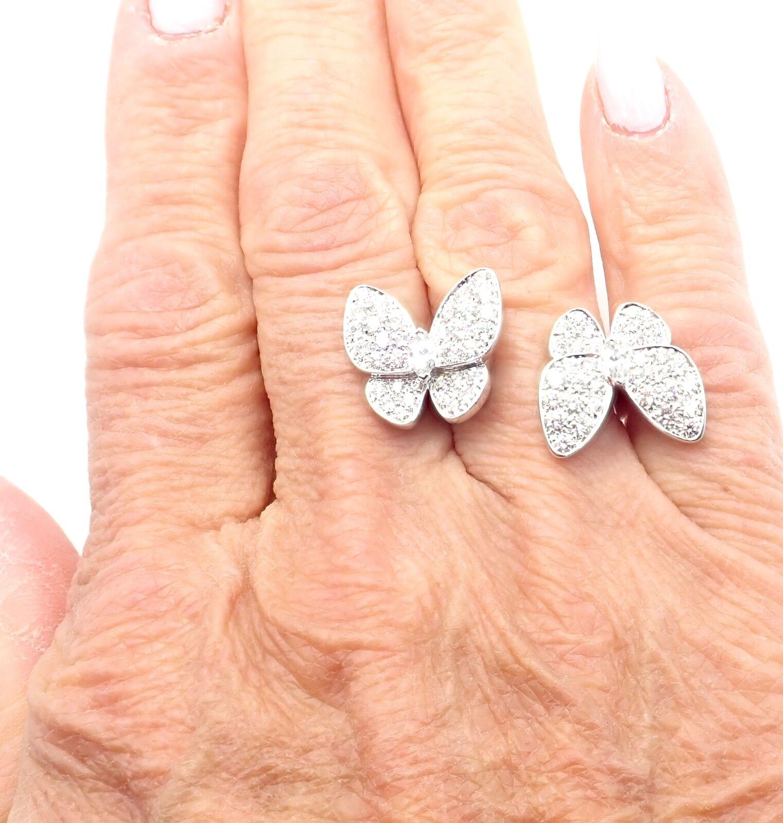 Van Cleef & Arpels Diamond Two Butterfly Between Finger White Gold Ring In Excellent Condition For Sale In Holland, PA