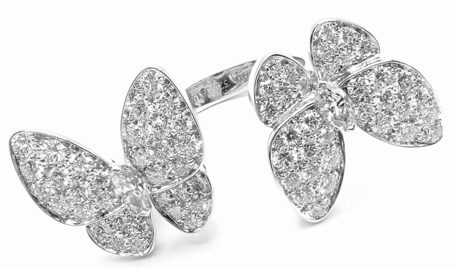 Van Cleef & Arpels Diamond Two Butterfly Between Finger White Gold Ring For Sale 1