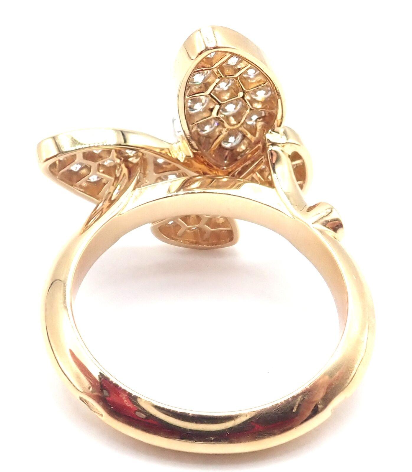Van Cleef & Arpels Diamond Two Butterfly Yellow Gold Ring In Excellent Condition For Sale In Holland, PA