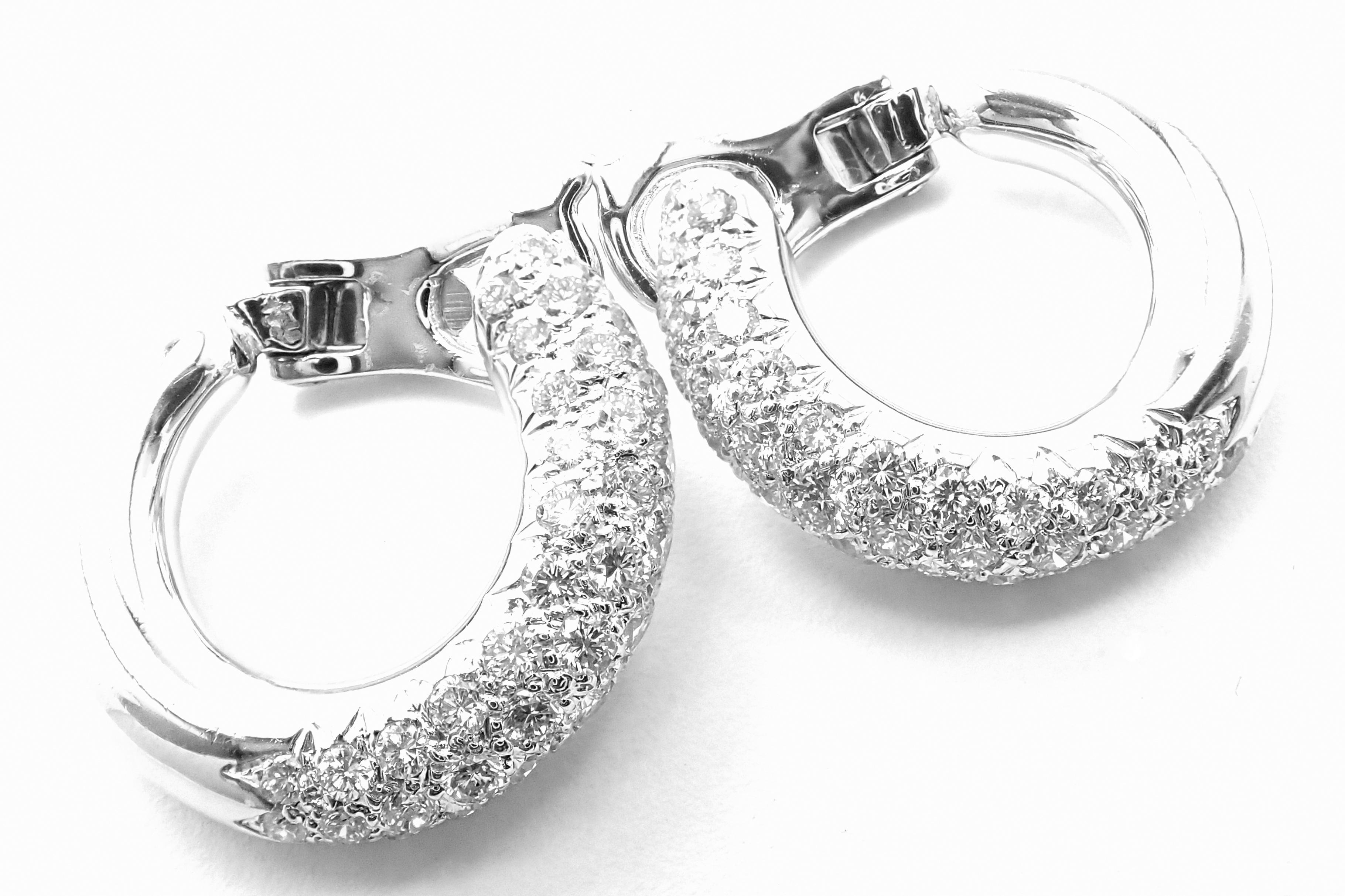 Women's or Men's Van Cleef & Arpels Diamond White Gold Hoop Earrings For Sale
