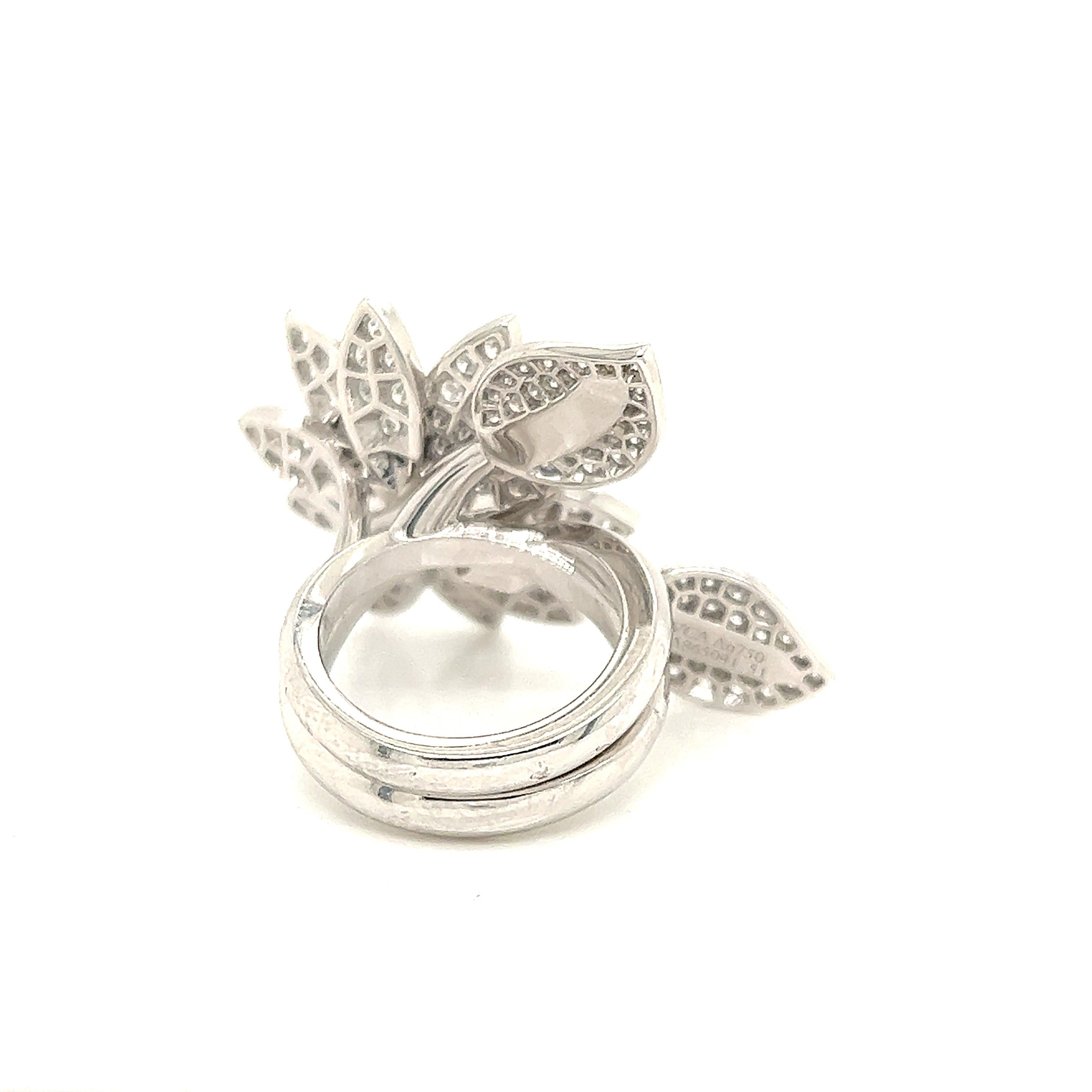 Women's Van Cleef & Arpels Diamond White Gold Lotus Between the Finger Flower Ring