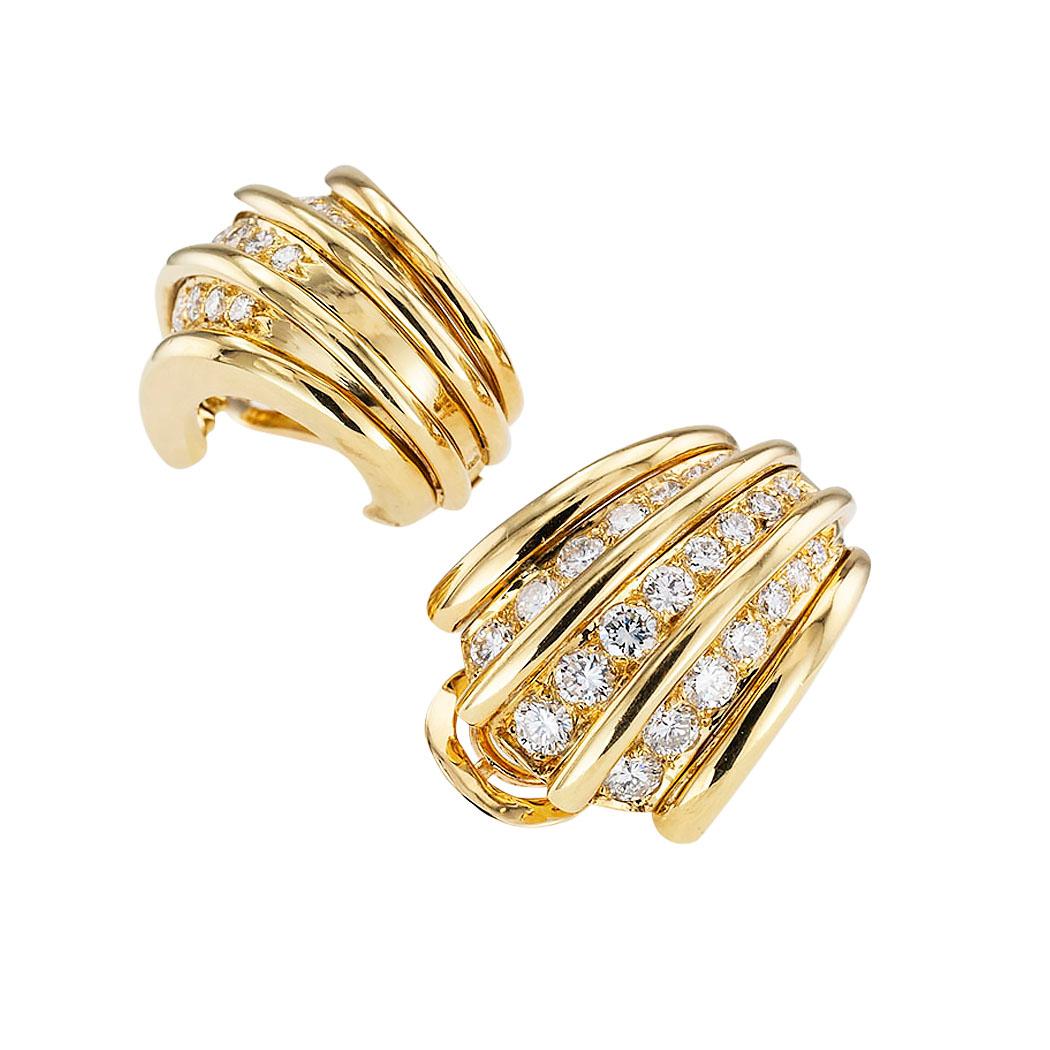 Modern Van Cleef & Arpels Diamond Yellow Gold Clip-On Earrings