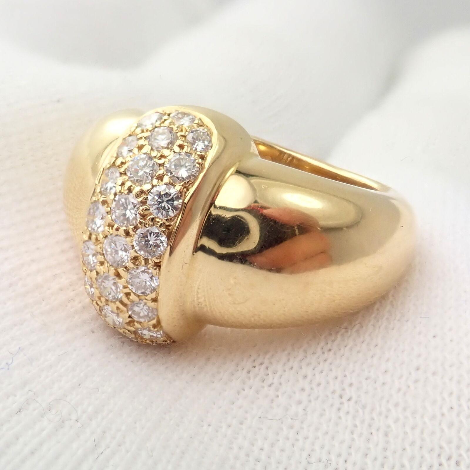 Van Cleef & Arpels Diamond Yellow Gold Cocktail Ring In Excellent Condition For Sale In Holland, PA