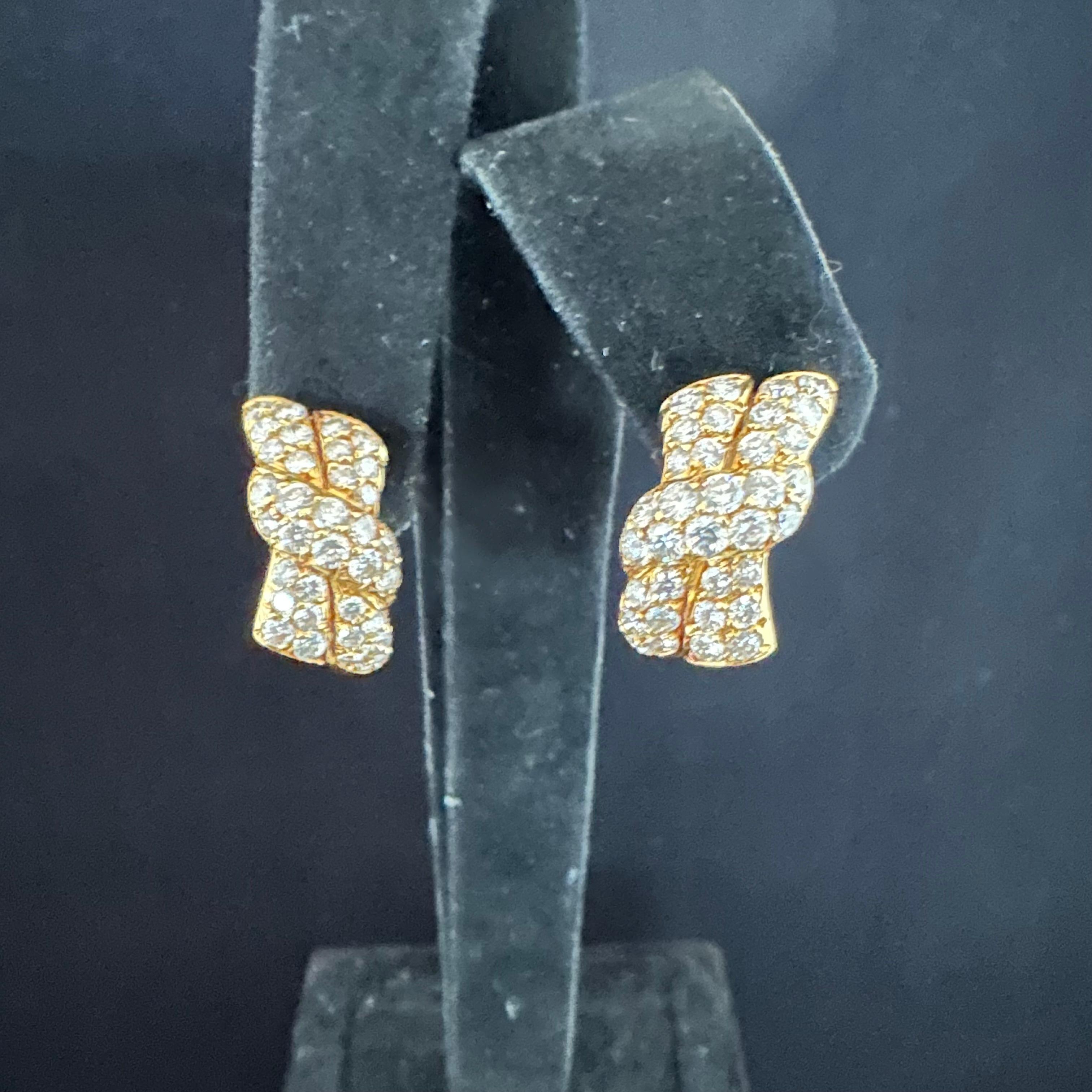 Brilliant Cut Van Cleef & Arpels Diamond Yellow Gold Earrings  For Sale