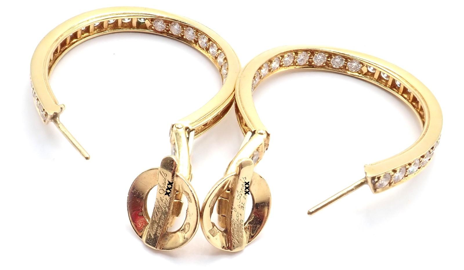 Van Cleef & Arpels Boucles d'oreilles larges en or jaune et diamants en vente 4