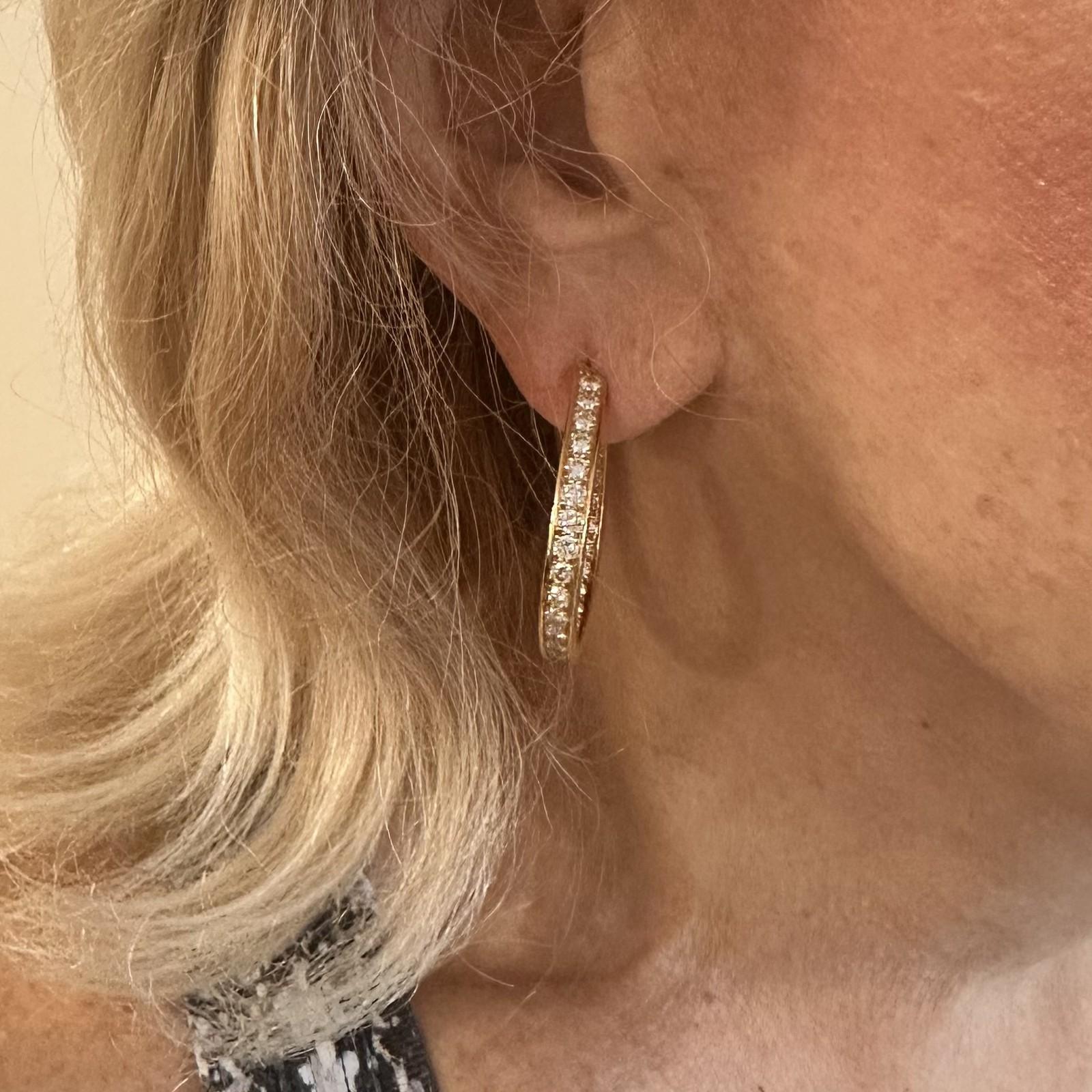 Van Cleef & Arpels Boucles d'oreilles larges en or jaune et diamants en vente 7