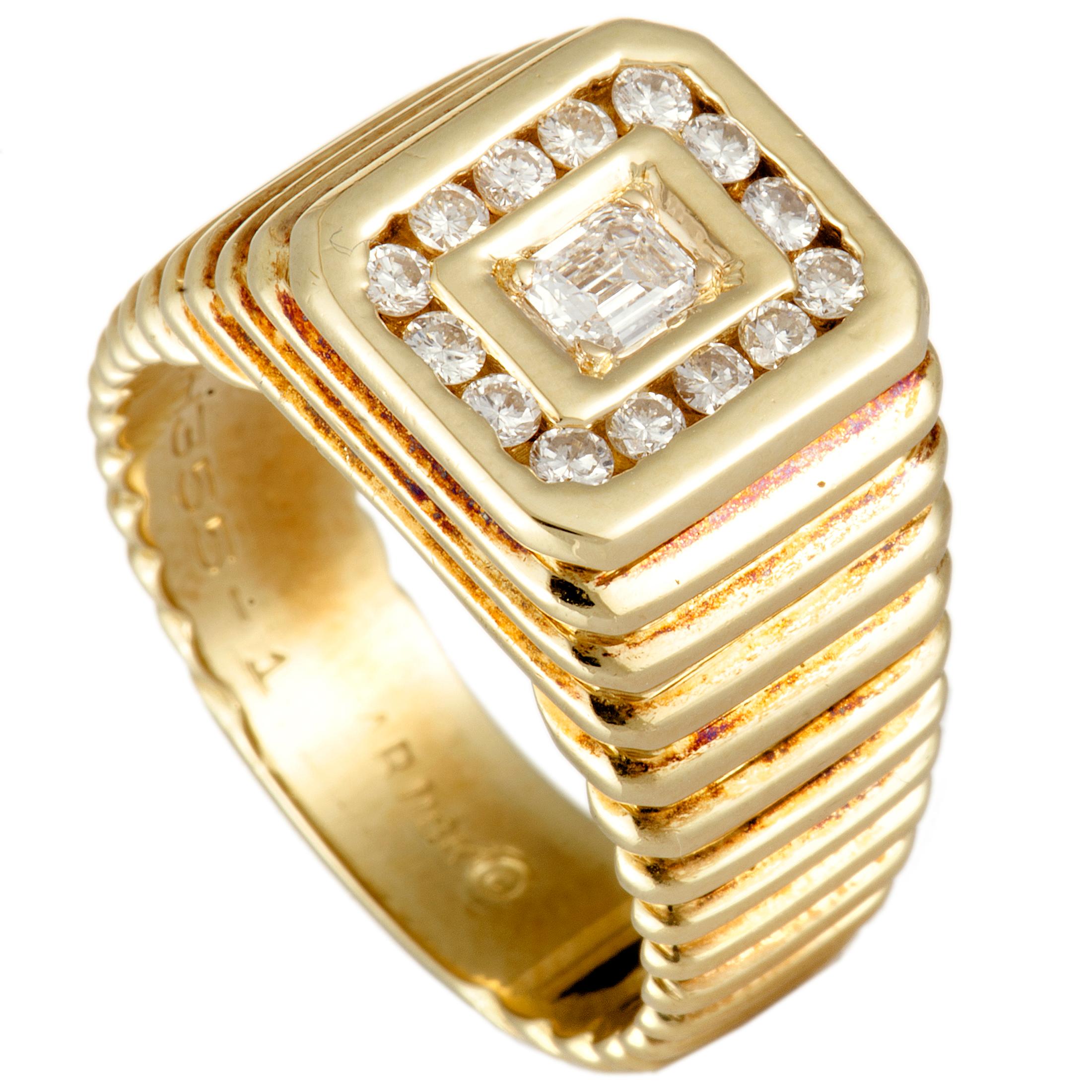 Van Cleef & Arpels Diamond Yellow Gold Ribbed Rectangle Ring