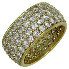 VAN CLEEF & ARPELS Diamond 18k Yellow Gold Wide Eternity Band Ring