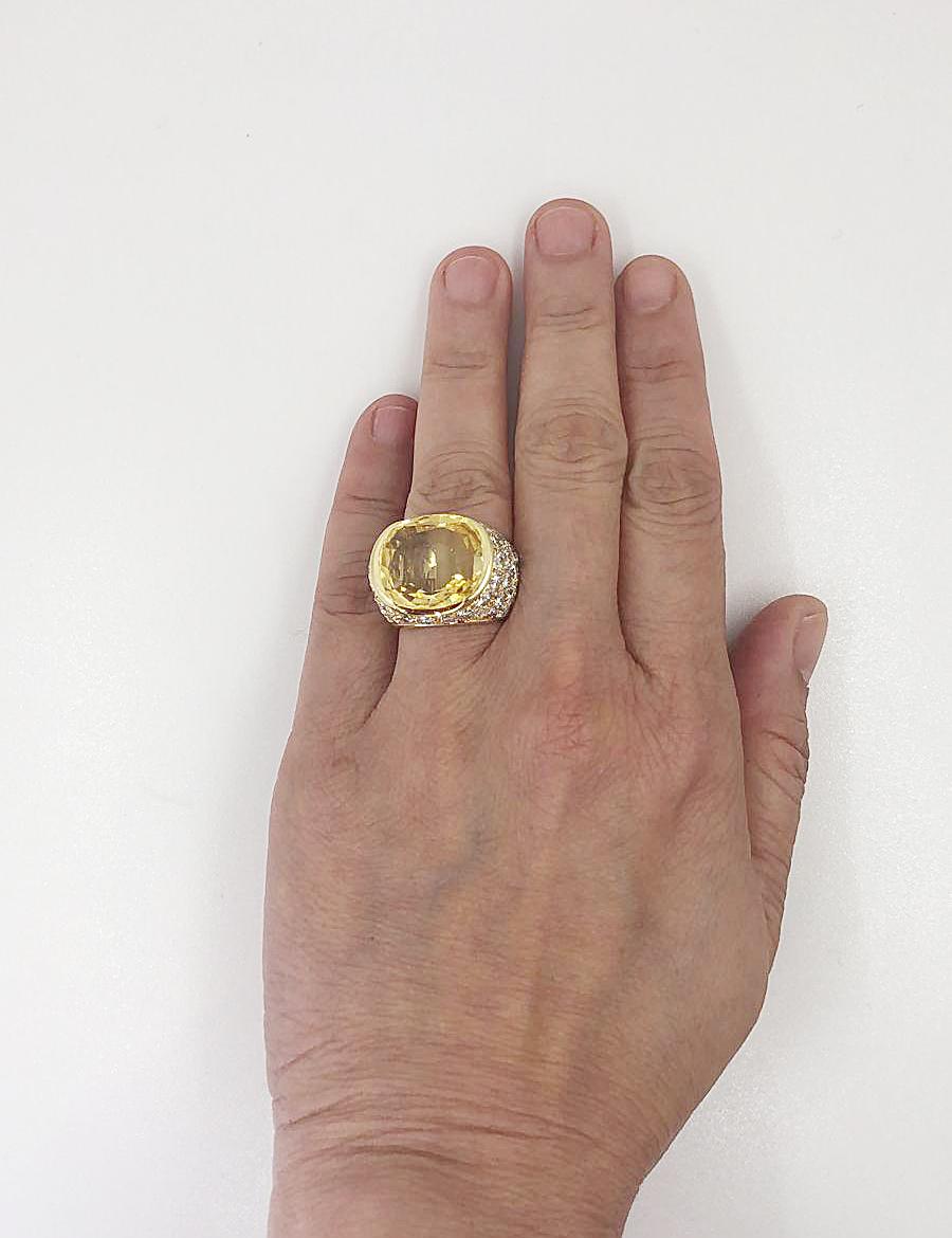 Van Cleef & Arpels Diamant- und gelber Saphirring im Zustand „Gut“ im Angebot in New York, NY