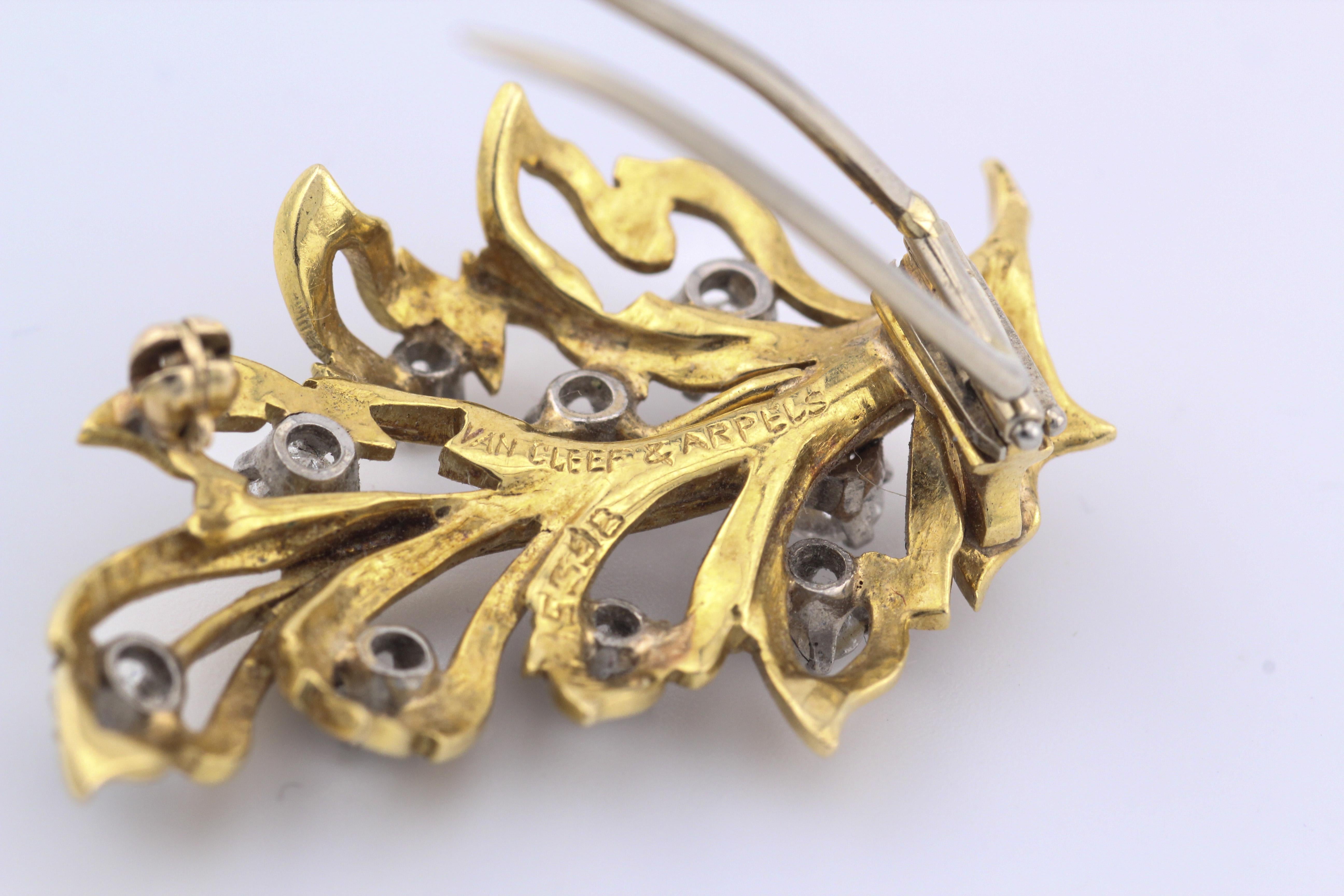 Van Cleef & Arpels Diamonds 18K Yellow Gold Platinum Leaf Brooch For Sale 3