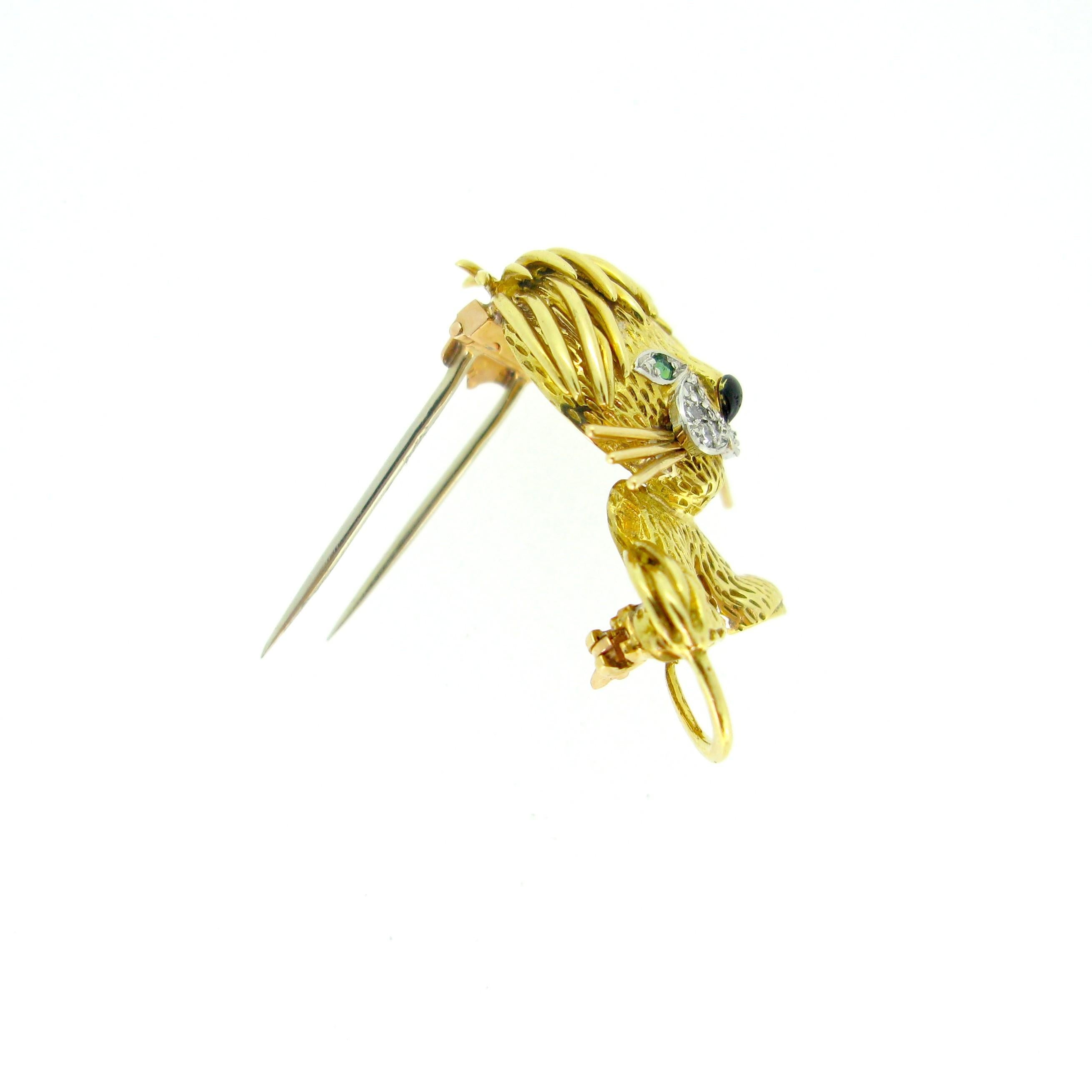 Women's or Men's Van Cleef & Arpels Diamonds Emerald and Onyx Lion Pin Brooch