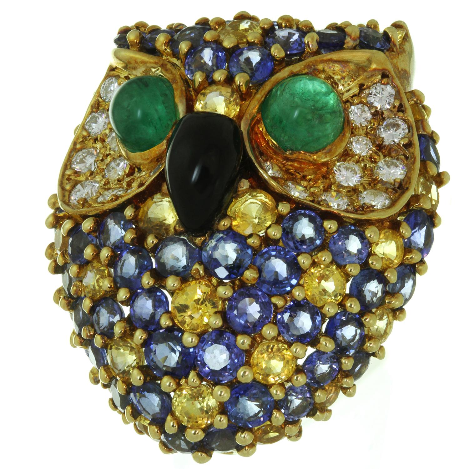 Van Cleef & Arpels Diamonds Sapphire Emerald Enamel Yellow Gold Owl Brooch   In Good Condition In New York, NY
