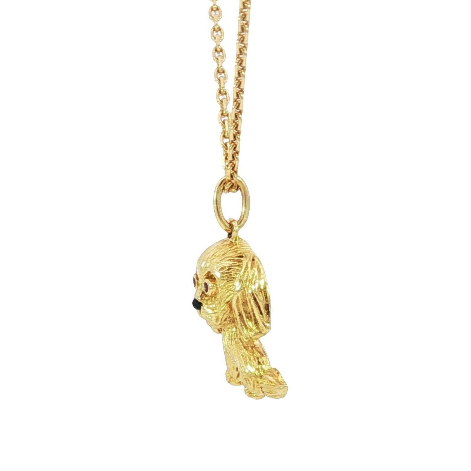 Taglio rotondo Van Cleef & Arpels Collana con ciondolo a forma di cane in oro giallo francese 18 carati in vendita