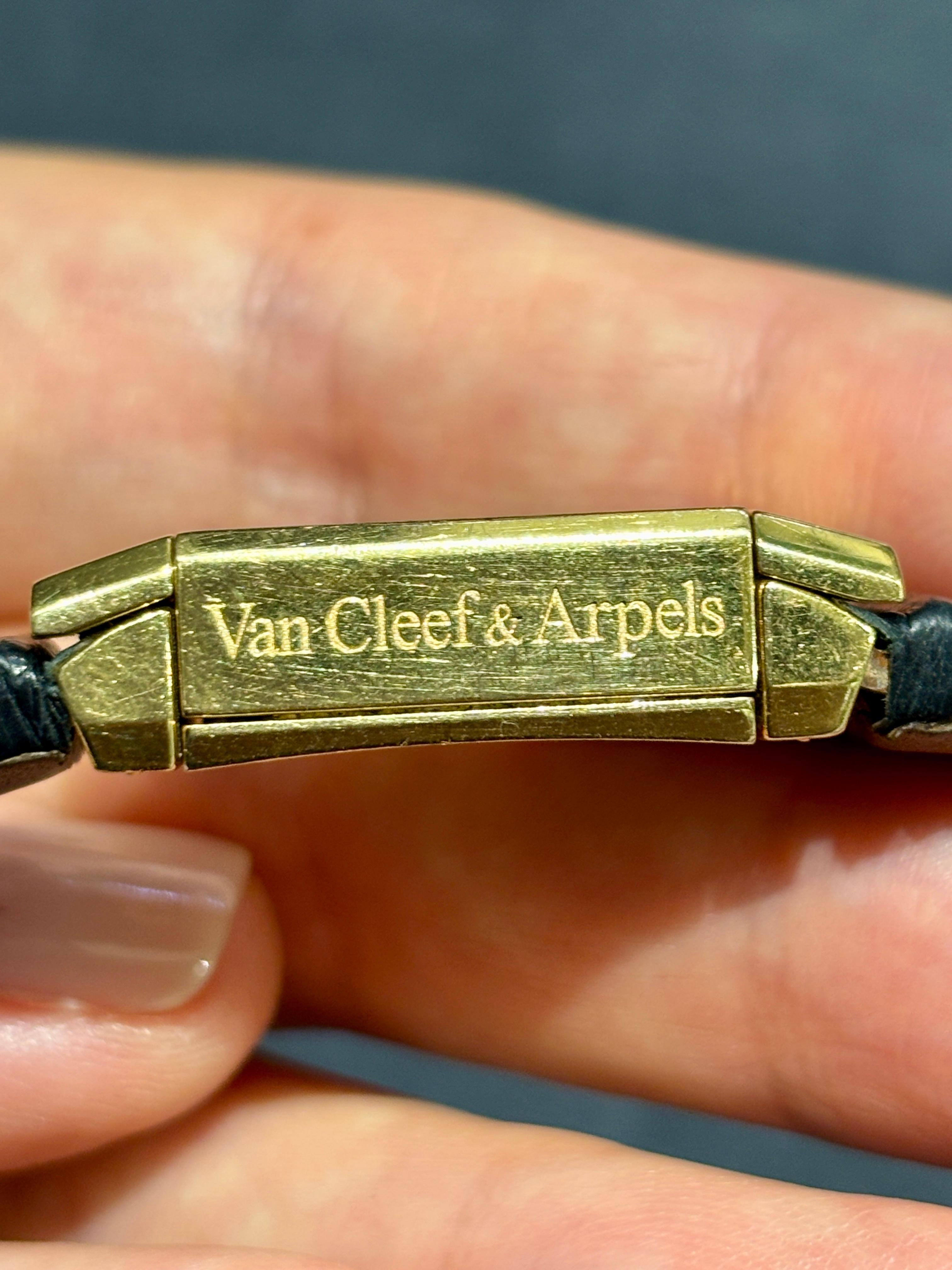 Femenino o masculino Reloj Van Cleef & Arpels Domino 39 de oro en venta