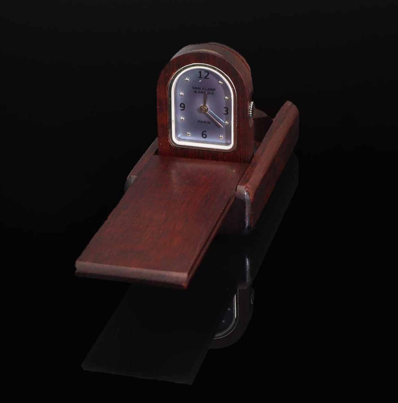 Van Cleef &Arpels Domino-Uhr, schwarzes Muschelholz, Edelstahl, limitiert auf 2001 im Angebot 8