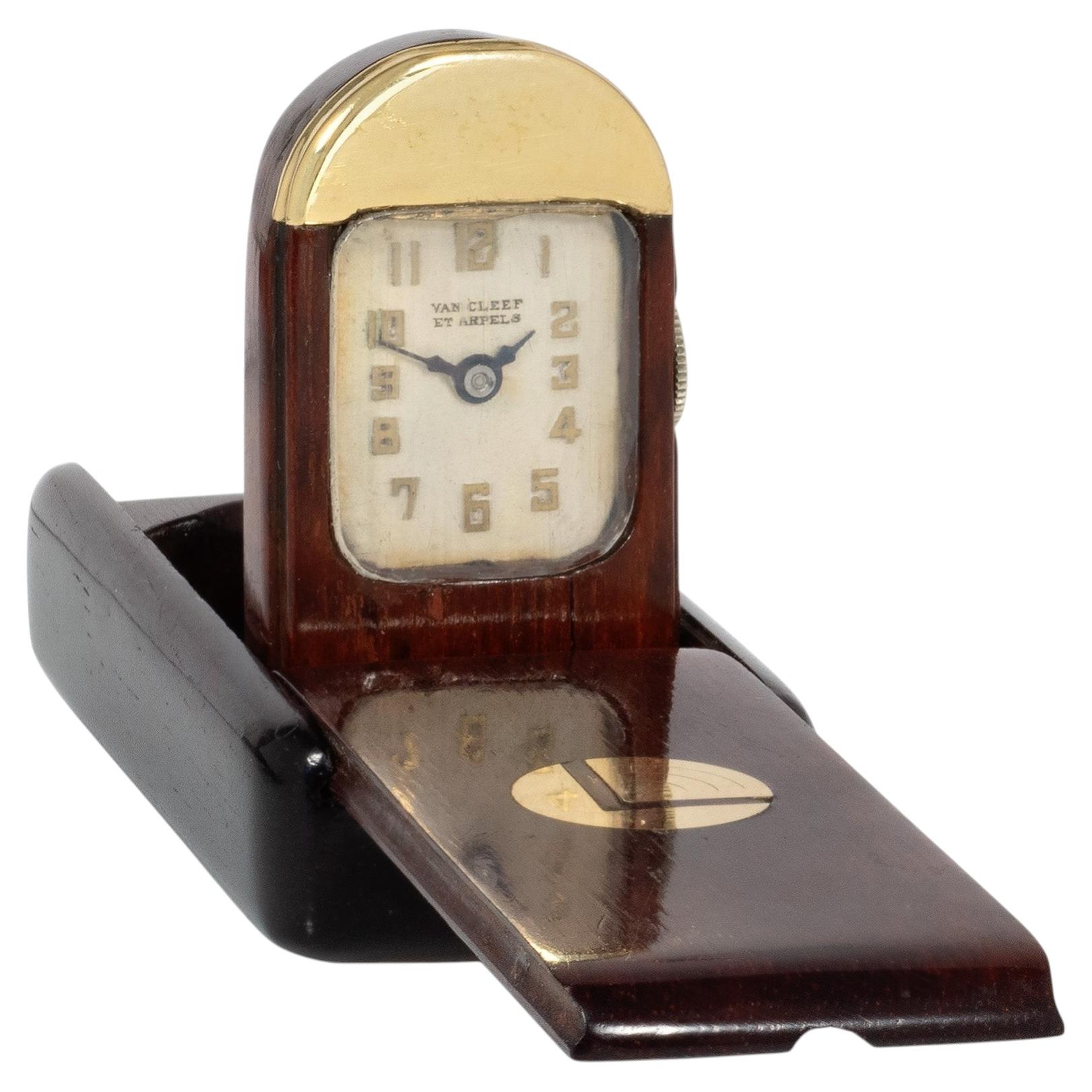 Horloge de voyage « Domino » de Van Cleef & Arpels en vente