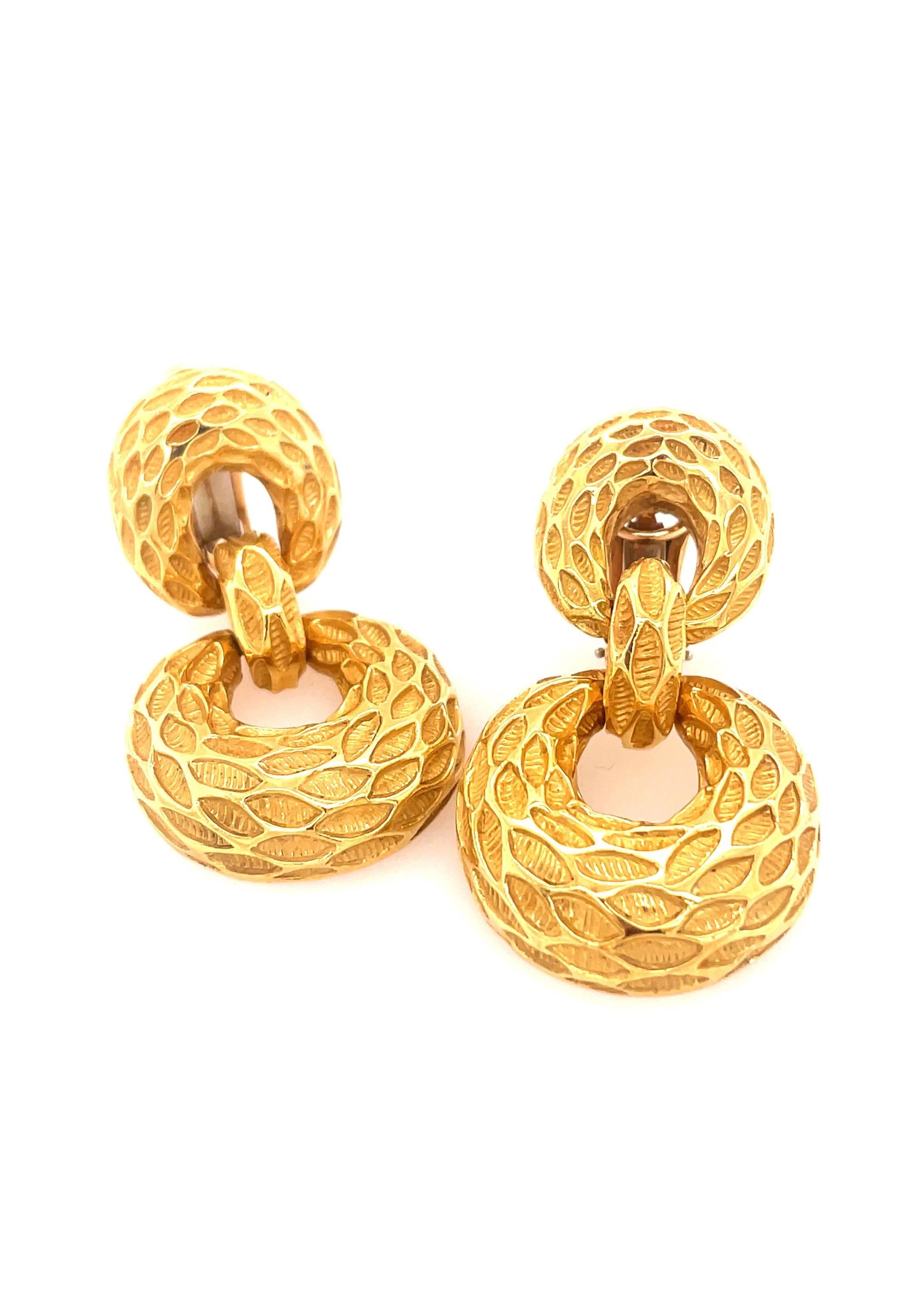 Van Cleef & Arpels Doorknocker Earrings 2