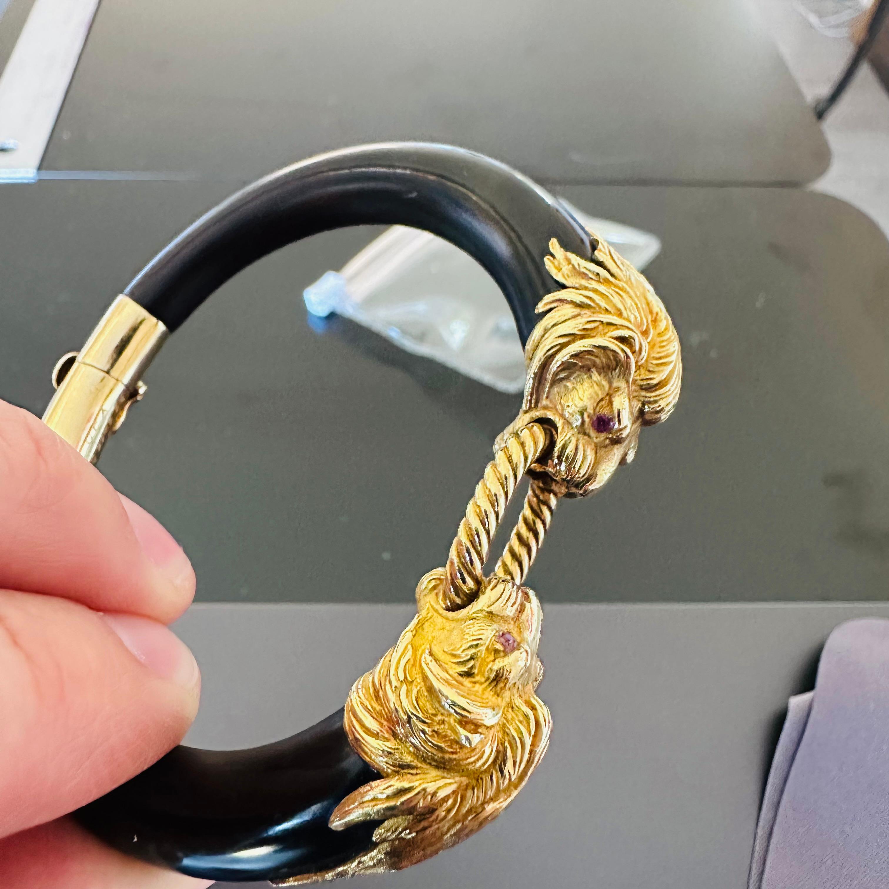 Van Cleef & Arpels Doppel-Löwenkopf-Armband aus Gelbgold 2