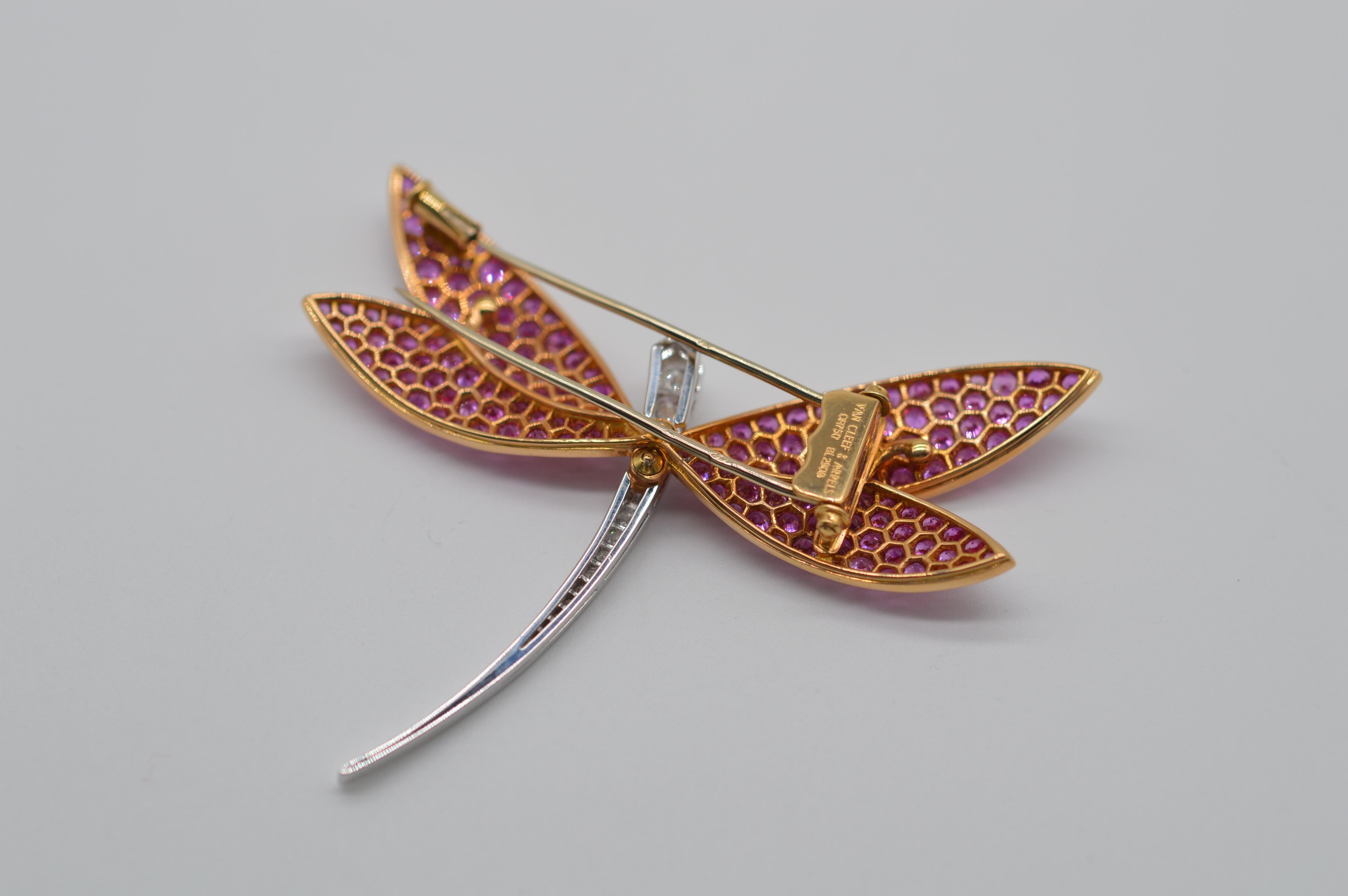 Art Deco Van Cleef & Arpels Dragonfly Brooch in 18K Yellow & White Gold Unworn For Sale