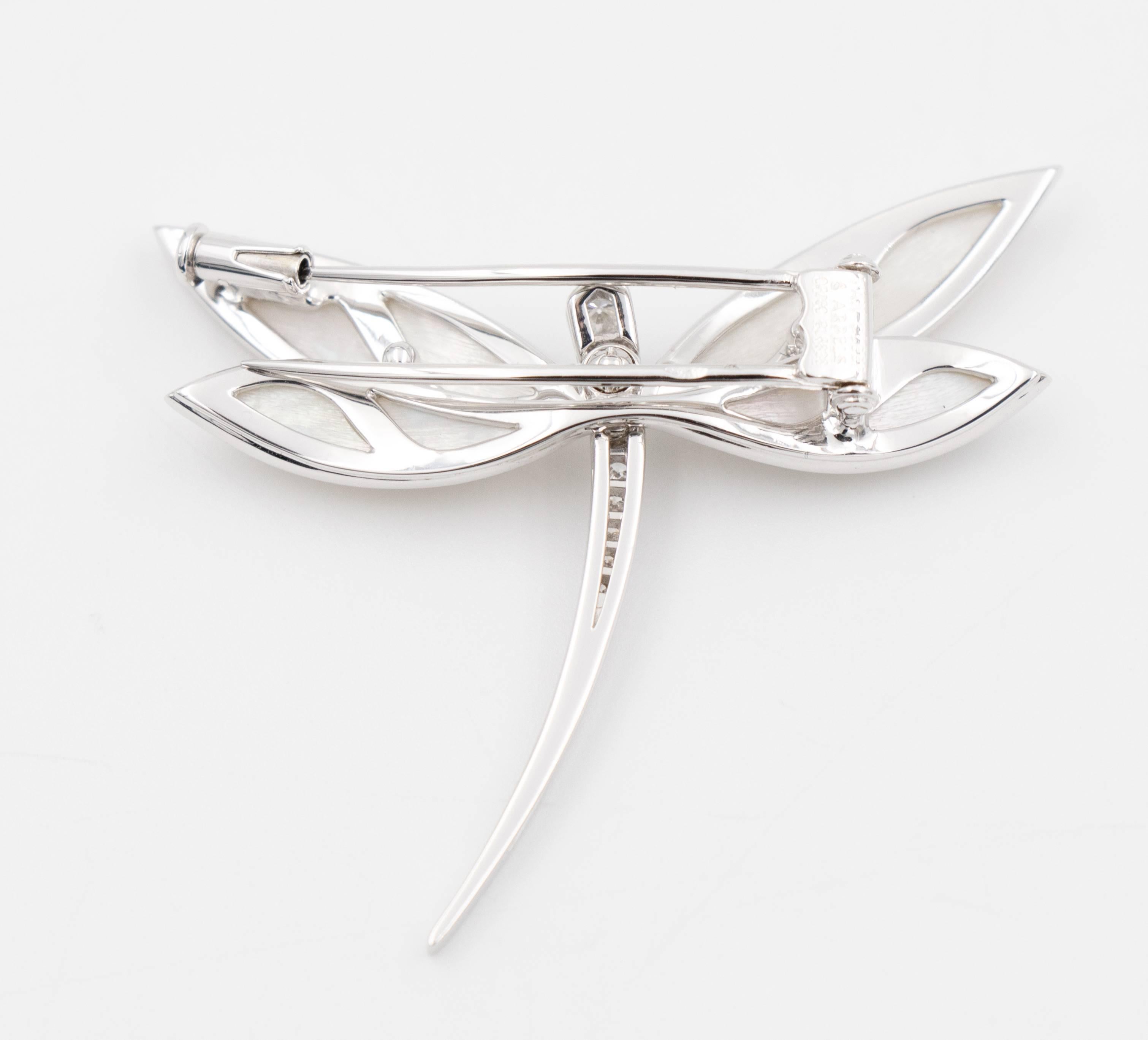 Round Cut Van Cleef & Arpels Dragonfly Diamond Brooch, 18k White Gold and Mother-of-Pearl
