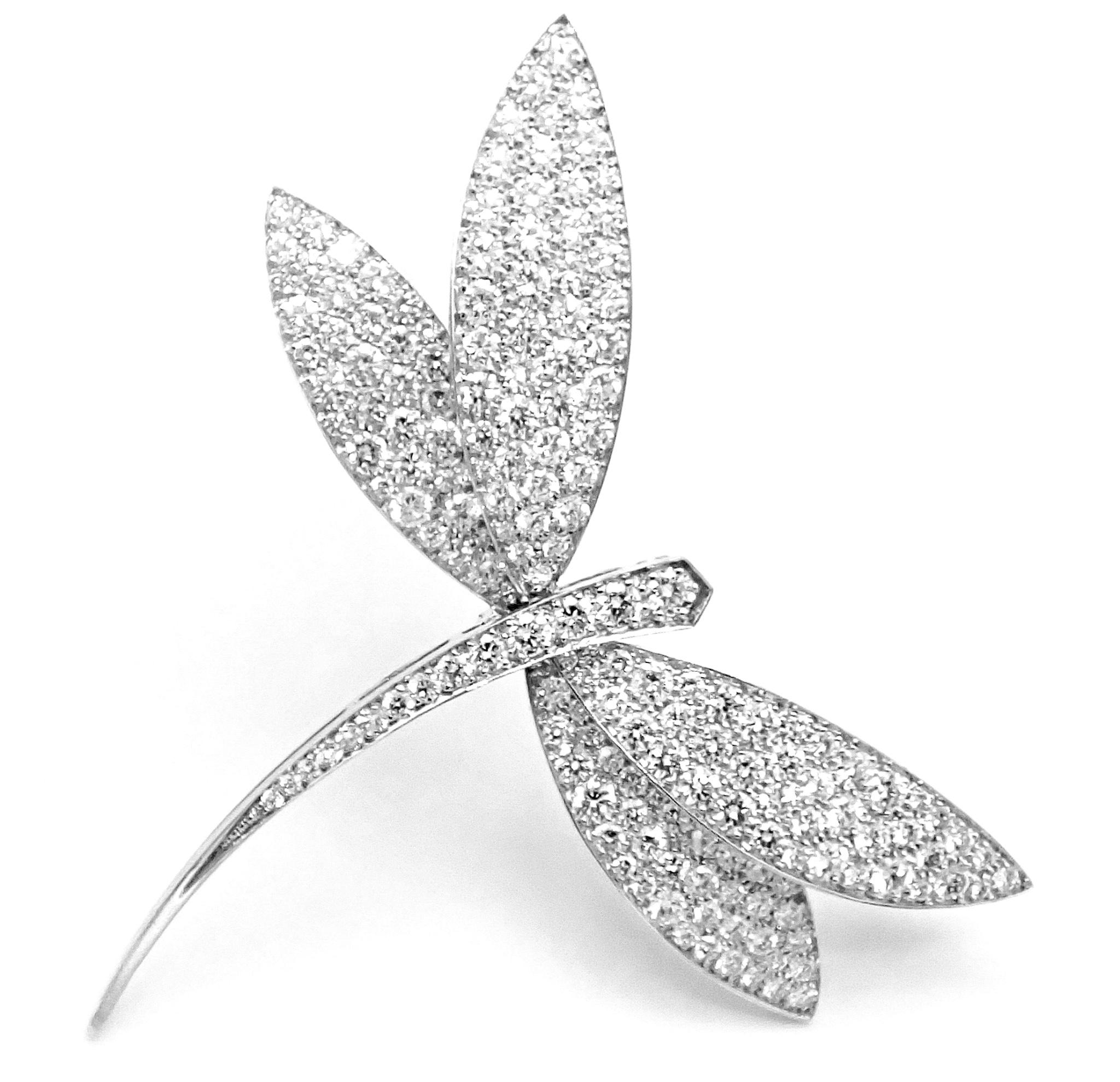 18k White Gold Diamond Extra Large Dragonfly Brooch Pin by Van Cleef & Arpels. 
With Round brilliant cut diamonds VVS1 clarity, E color total weight approximately 6ct
Details: 
Weight: 16 grams
Measurements: 55mm x 61mm
Stamped Hallmarks: Van Cleef