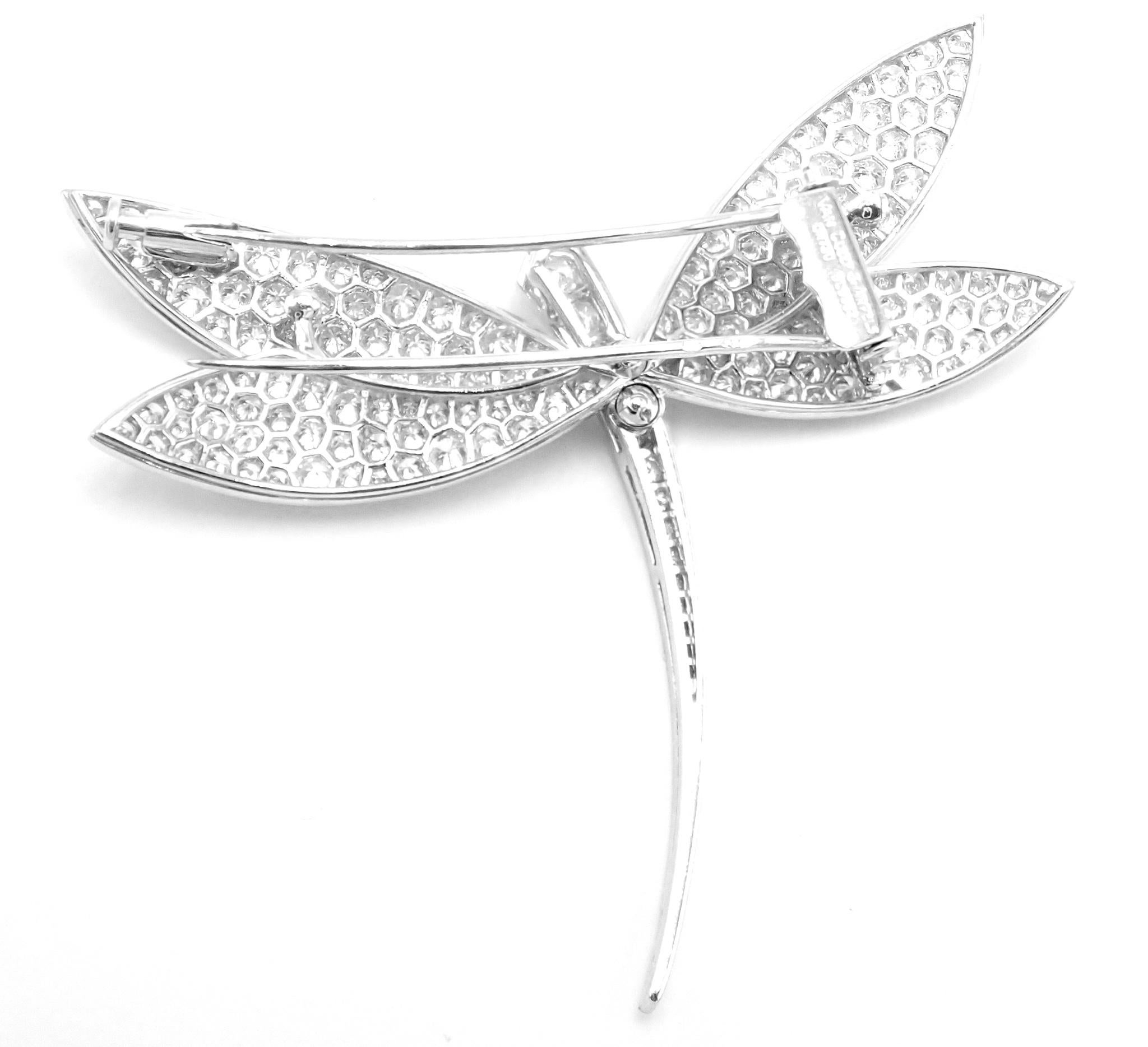 Van Cleef & Arpels Dragonfly Diamond Extra Large White Gold Pin Brooch In Excellent Condition In Holland, PA