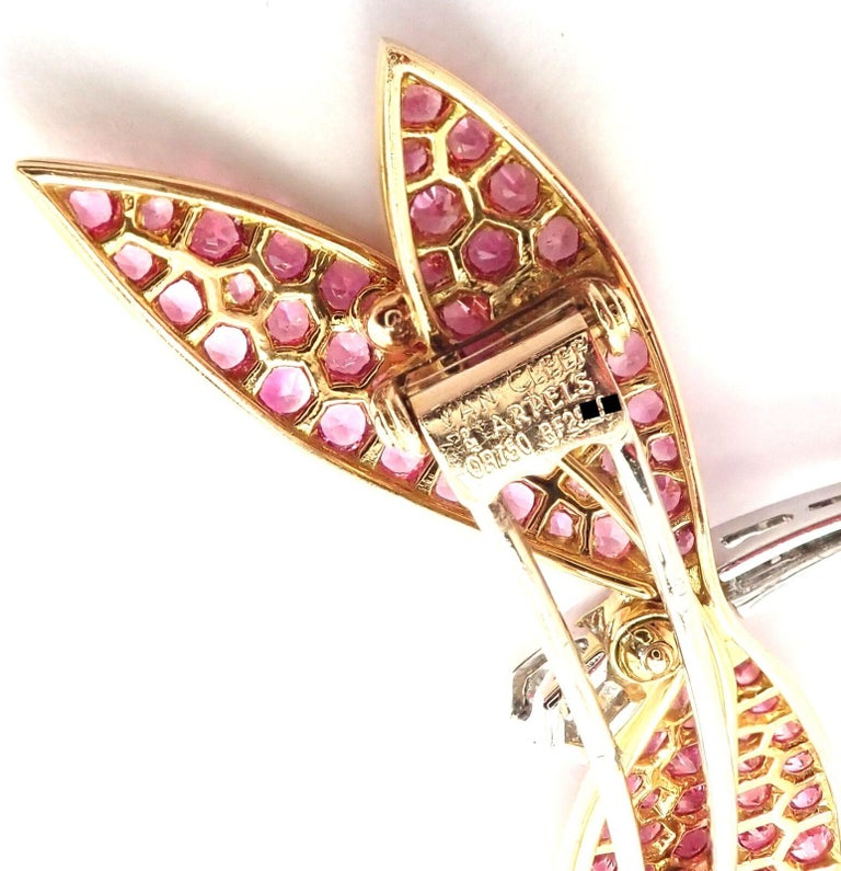 Van Cleef & Arpels Dragonfly Diamond Pink Sapphire White Gold Pin Brooch For Sale 3
