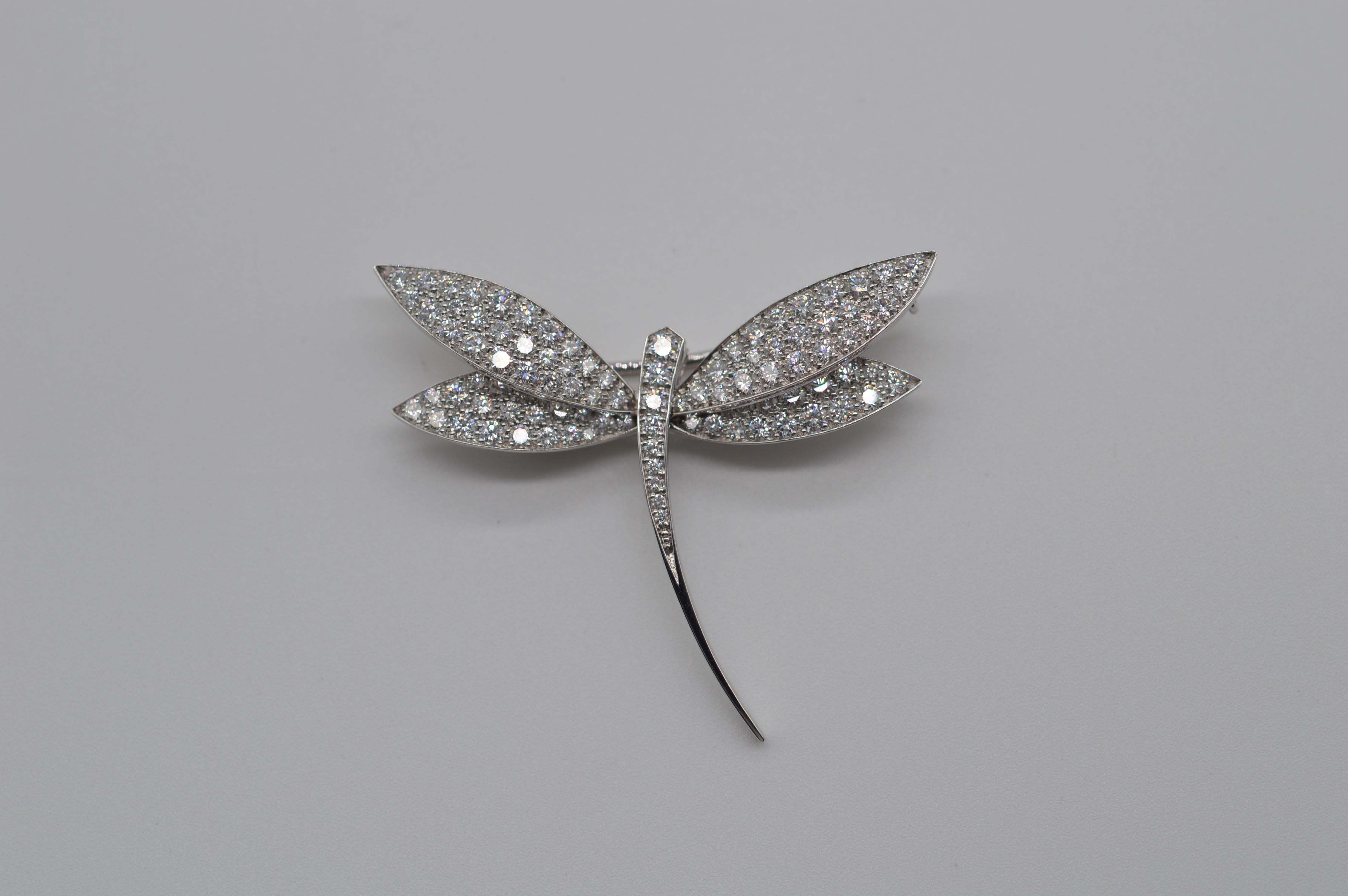 Van Cleef & Arpels Dragonfly Diamonds Brooch in 18K White Gold Unworn For Sale 3
