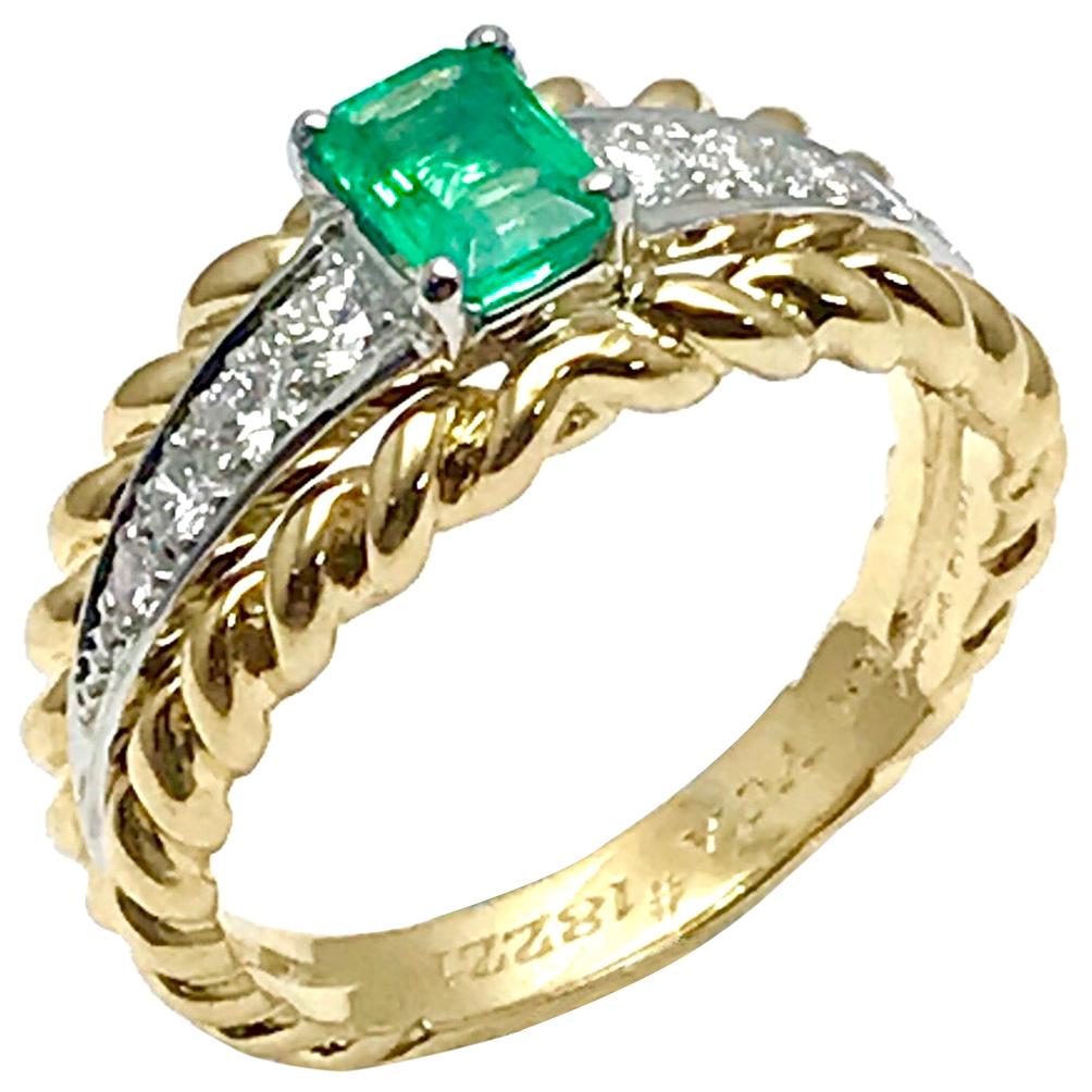 Van Cleef & Arpels Emerald and Diamond Platinum and Yellow Gold Ring