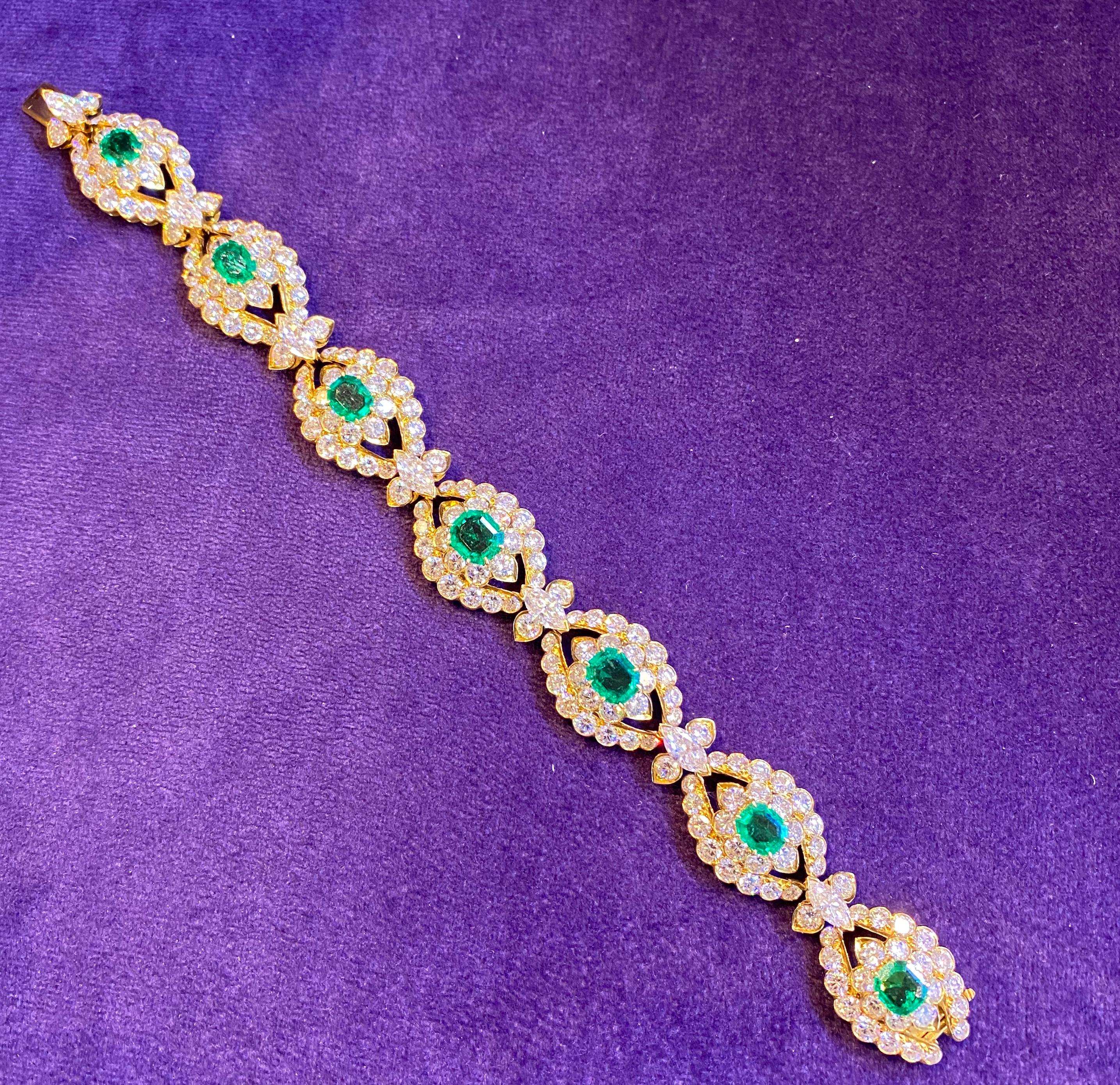 Van Cleef & Arpels Armband mit Smaragd und Diamanten Damen im Angebot