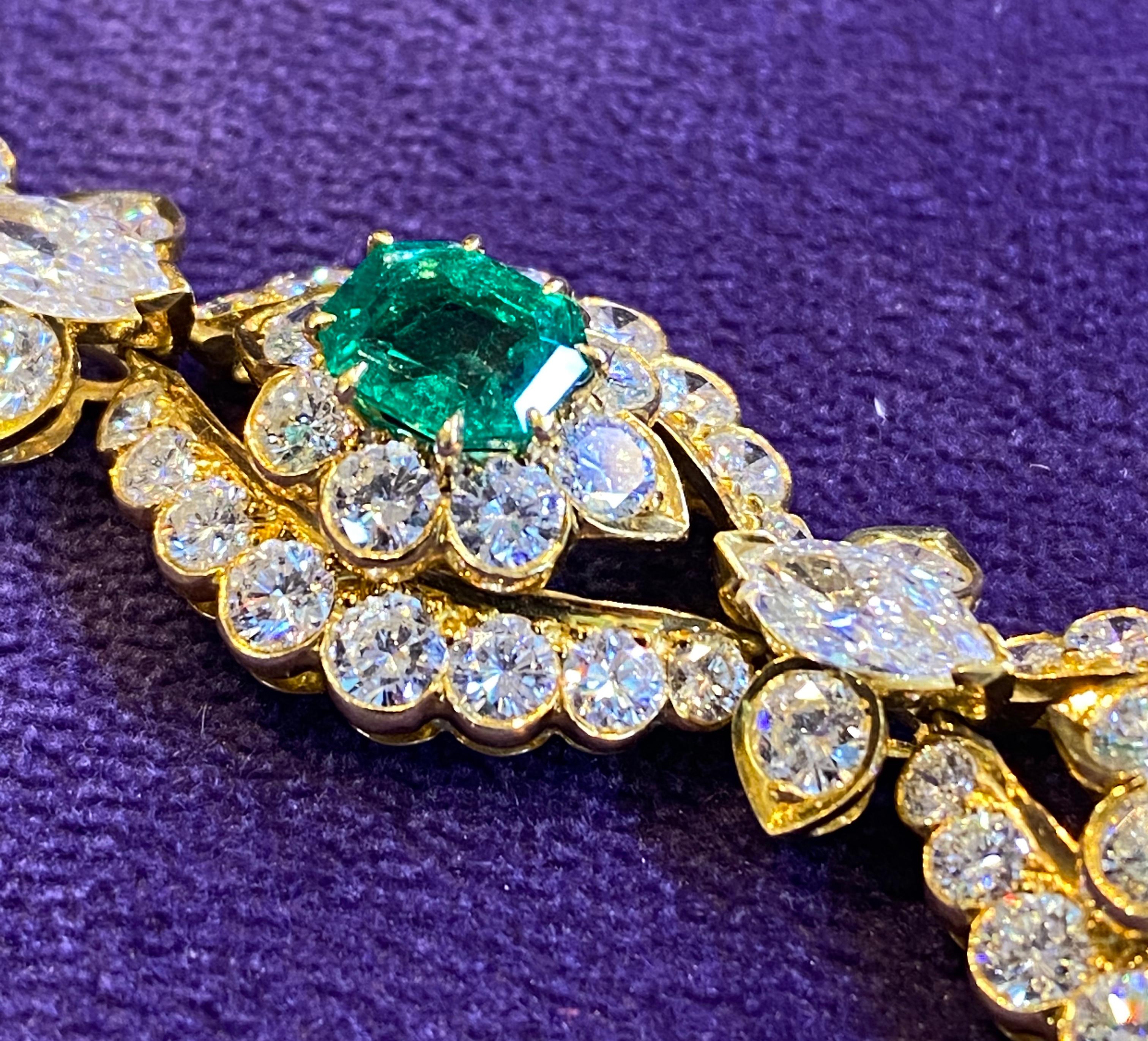 Van Cleef & Arpels Emerald & Diamond Bracelet In Excellent Condition For Sale In New York, NY