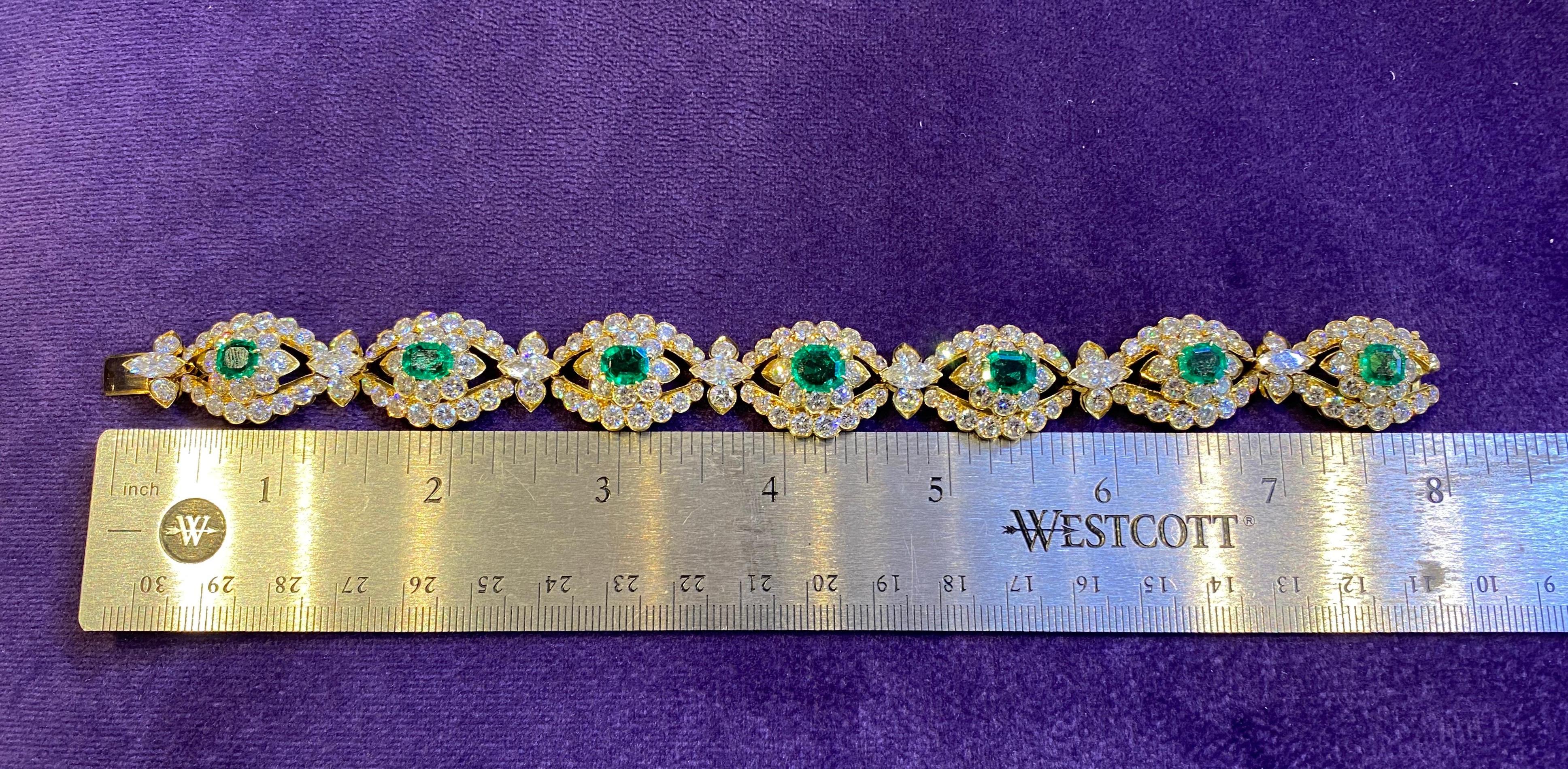 Van Cleef & Arpels Emerald & Diamond Bracelet For Sale 1