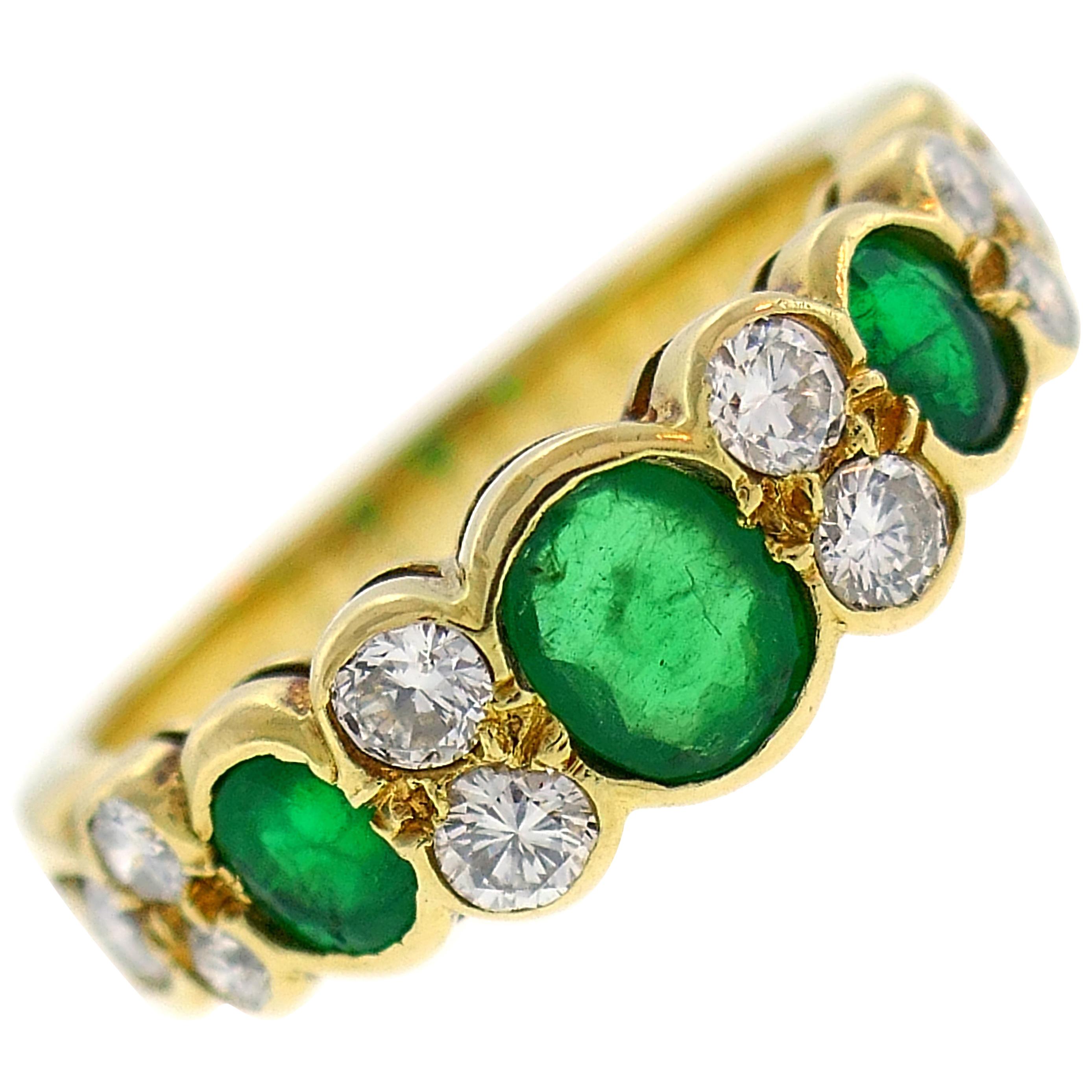 Van Cleef & Arpels Emerald Diamond Gold Ring, 1970s