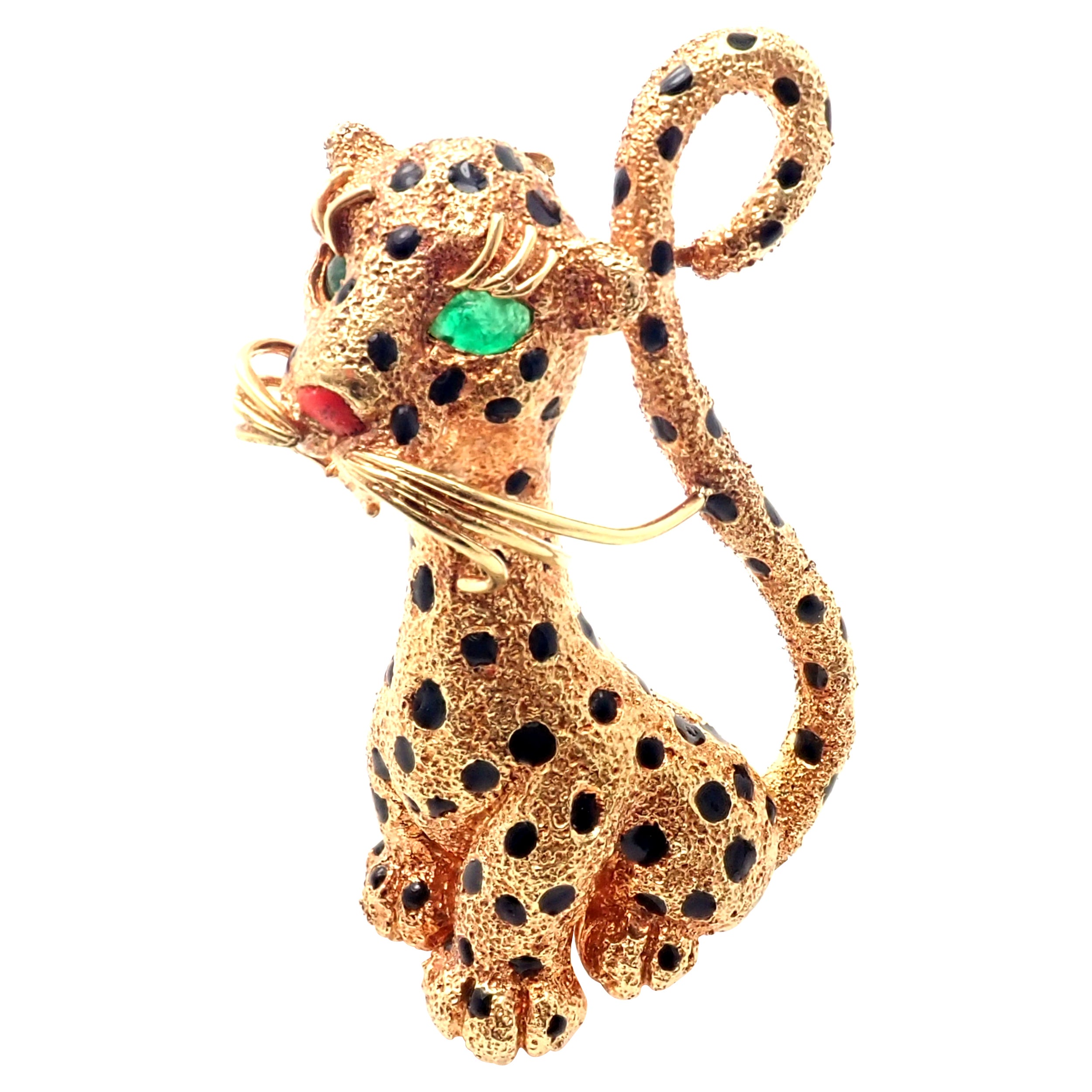 Van Cleef & Arpels Broche léopard en or jaune:: émail et émeraude
